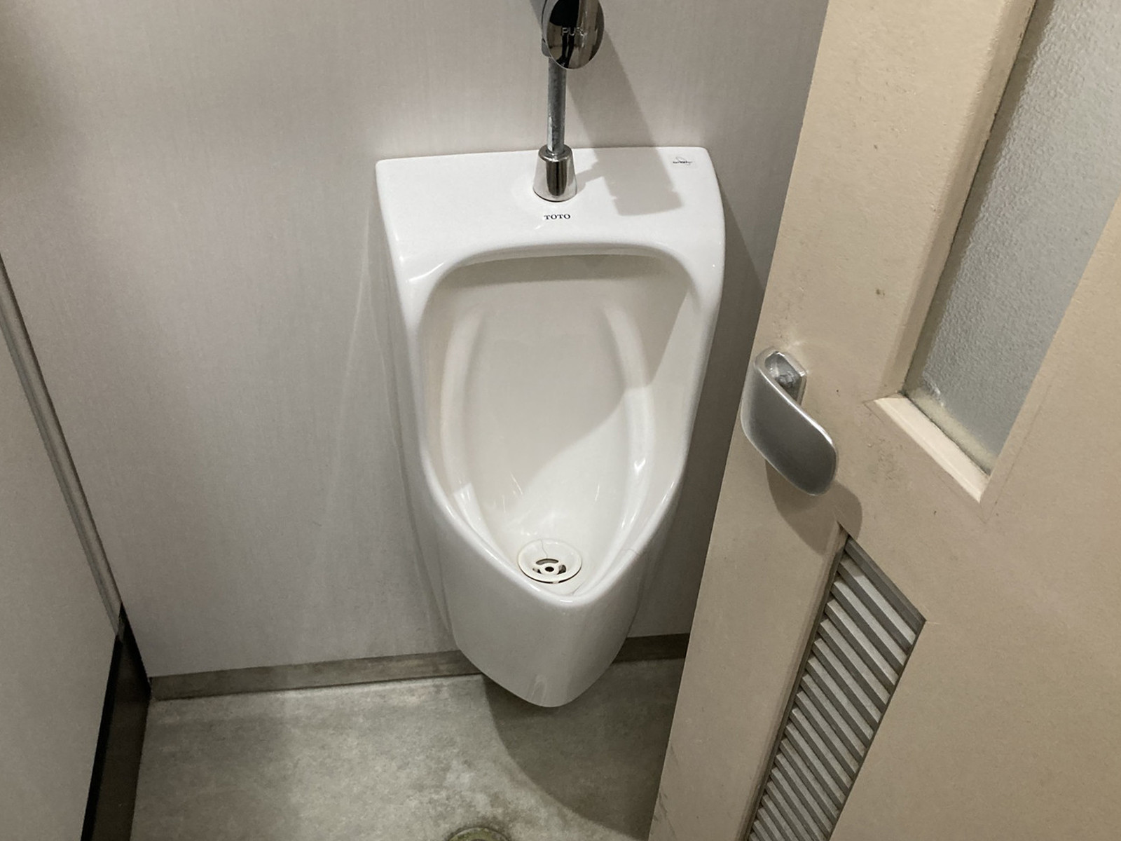男性用トイレ