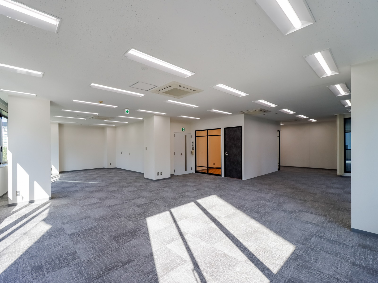 オフィス室内参考画像(4階・約47坪)