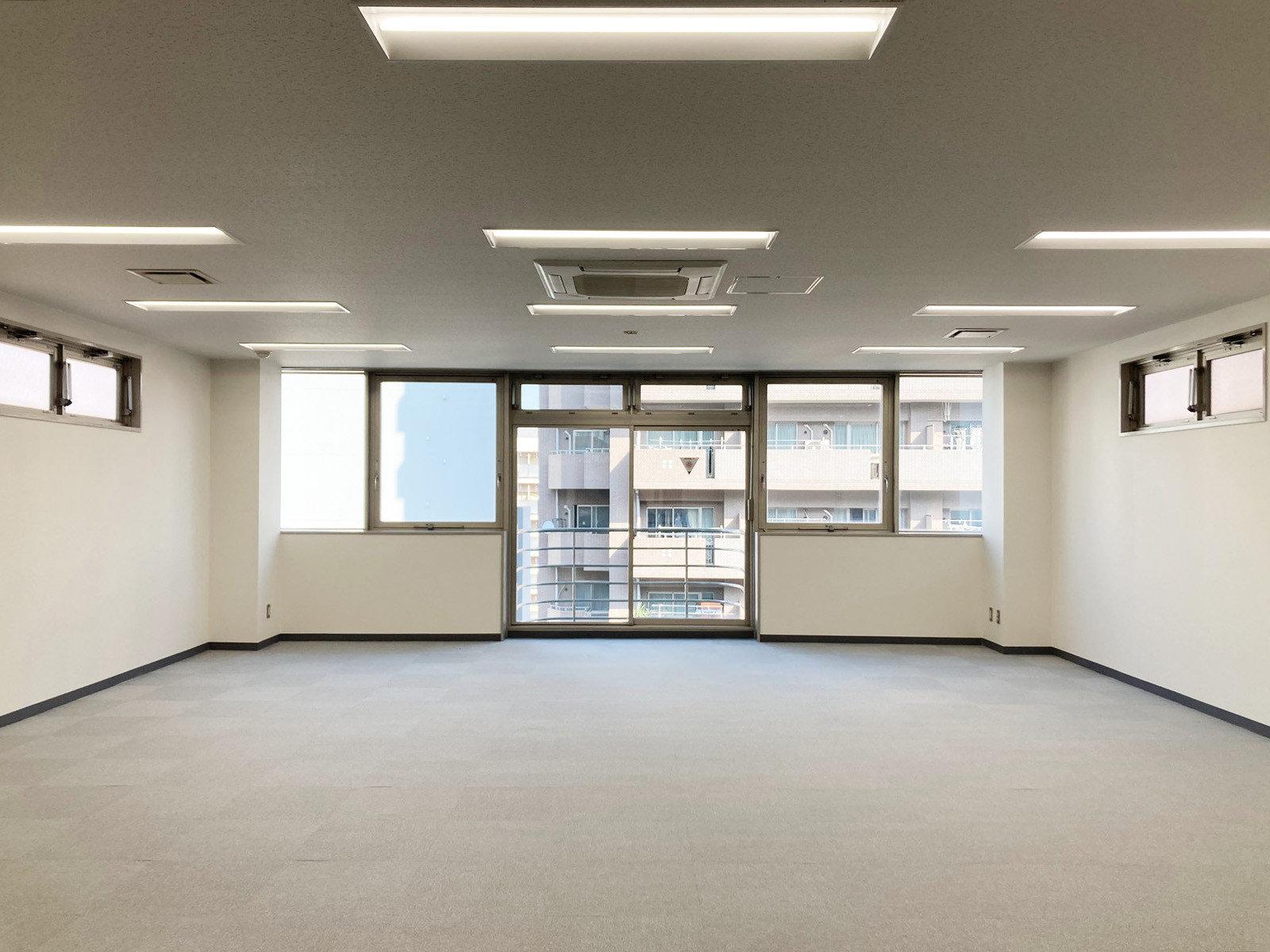 オフィス室内参考画像（7階・約28坪）