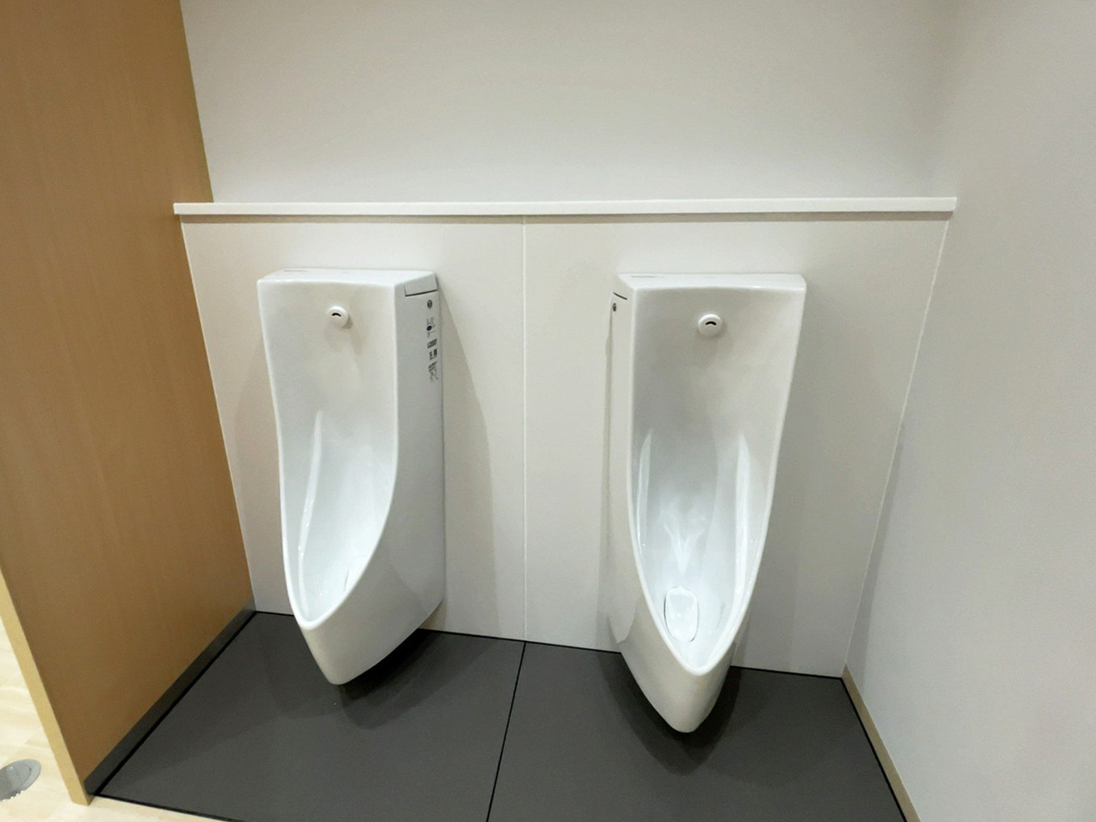 男性用トイレ