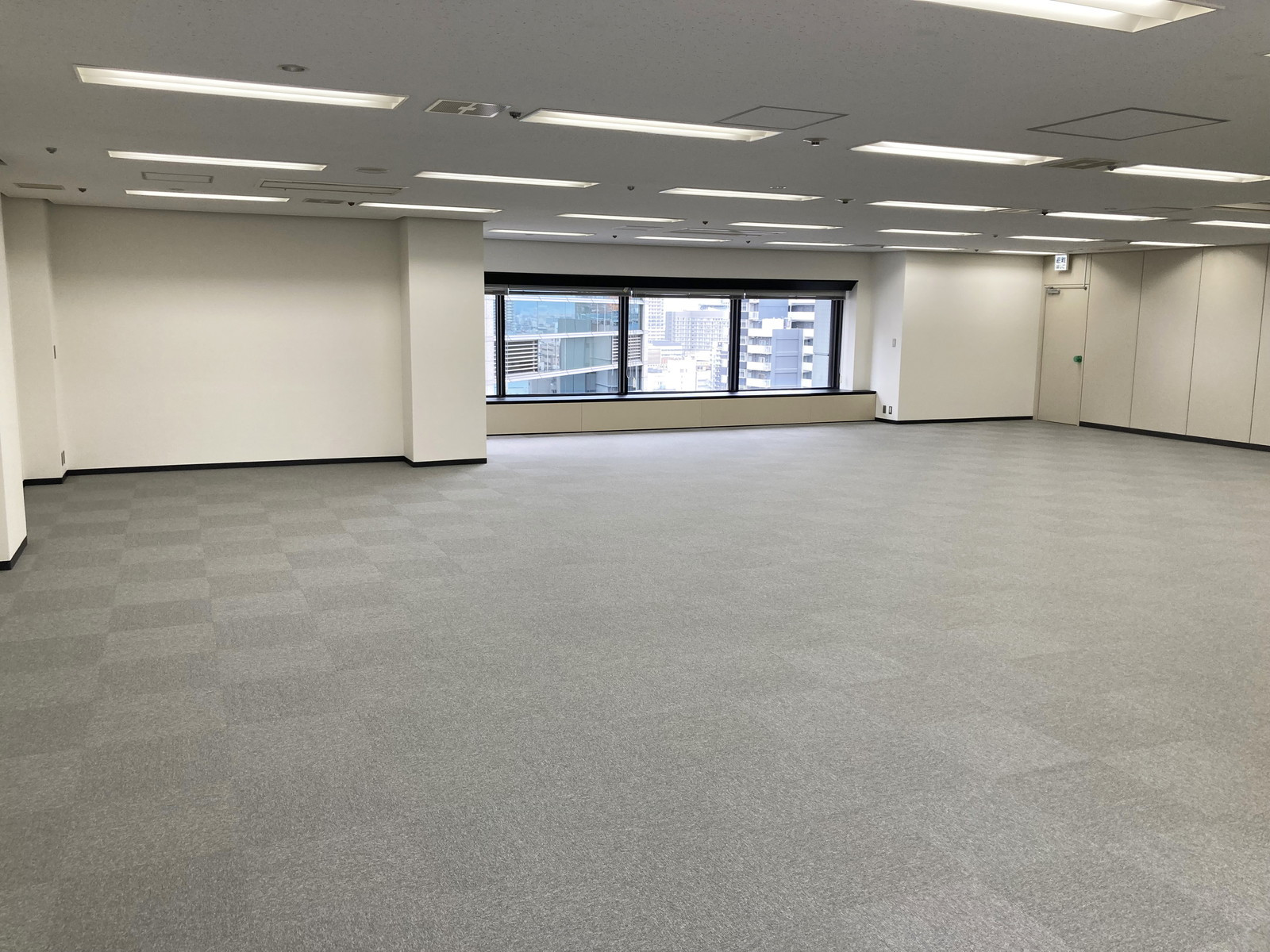 オフィス室内参考画像（18階・約54坪）