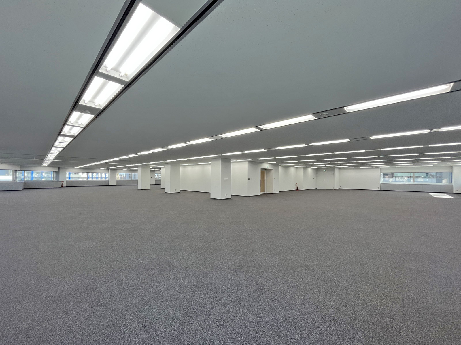 オフィス室内参考画像(8階・約285坪)