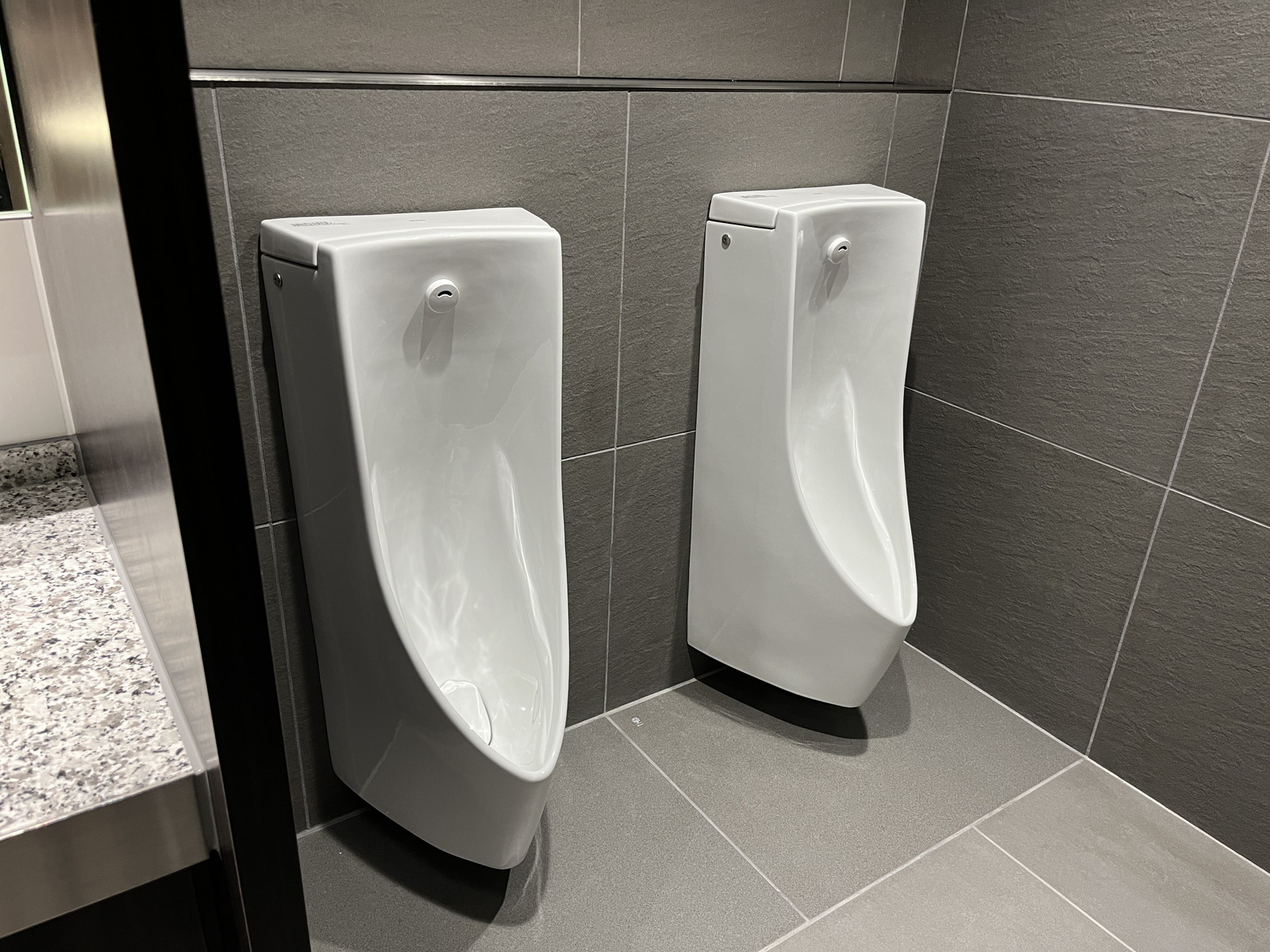 男性用トイレ