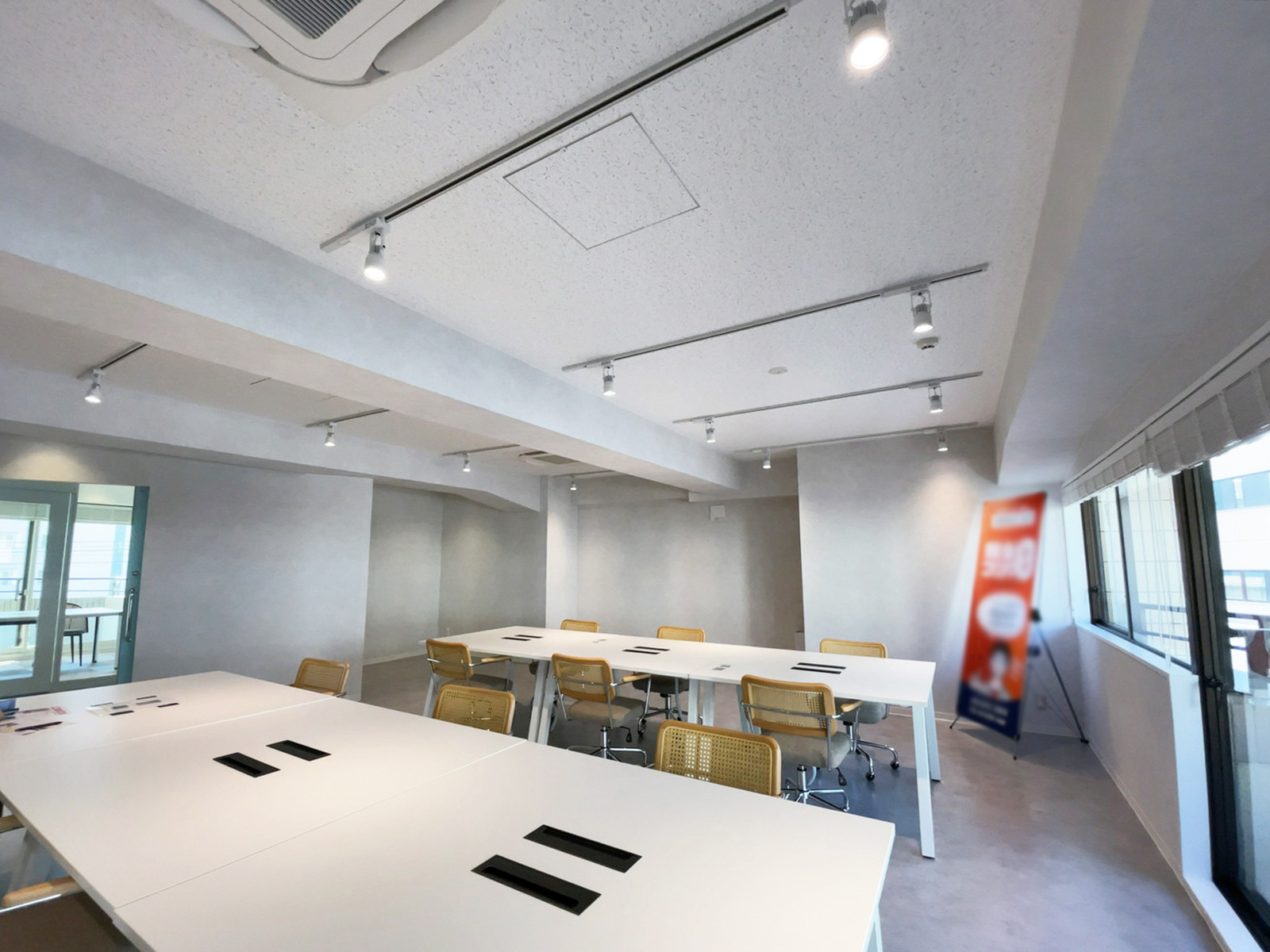 オフィス室内参考画像(8階・約36坪)