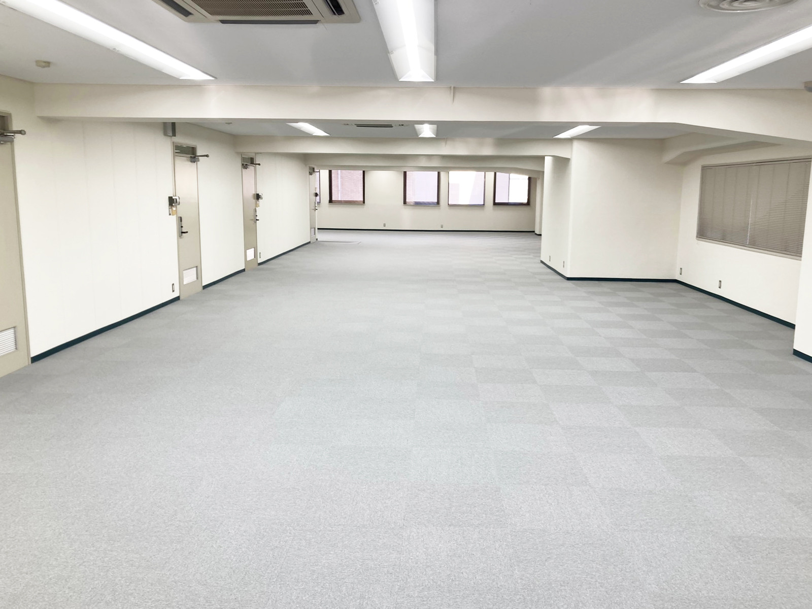 オフィス室内参考画像(6階・約100坪)