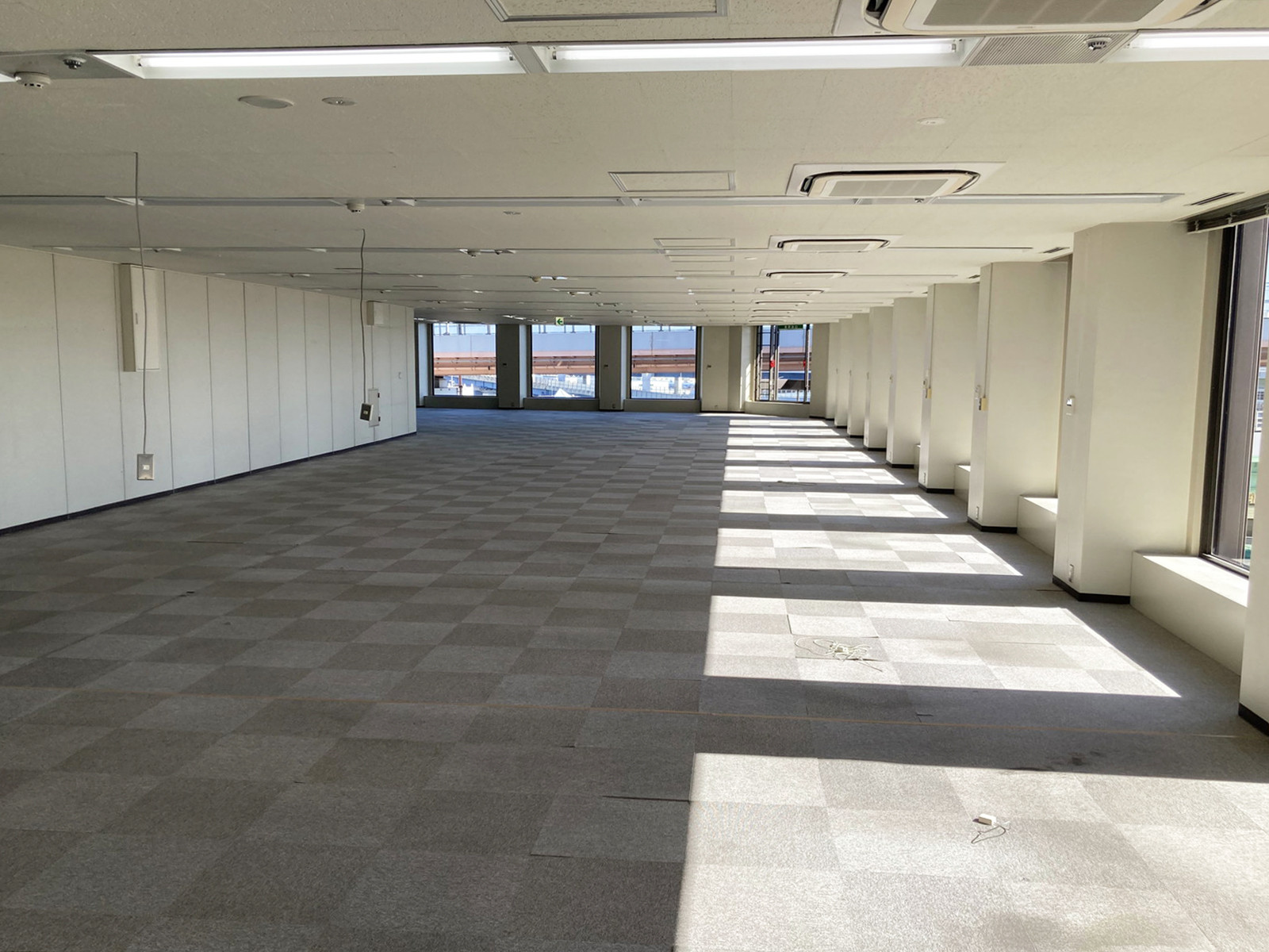 オフィス室内参考画像（5階・約142坪）