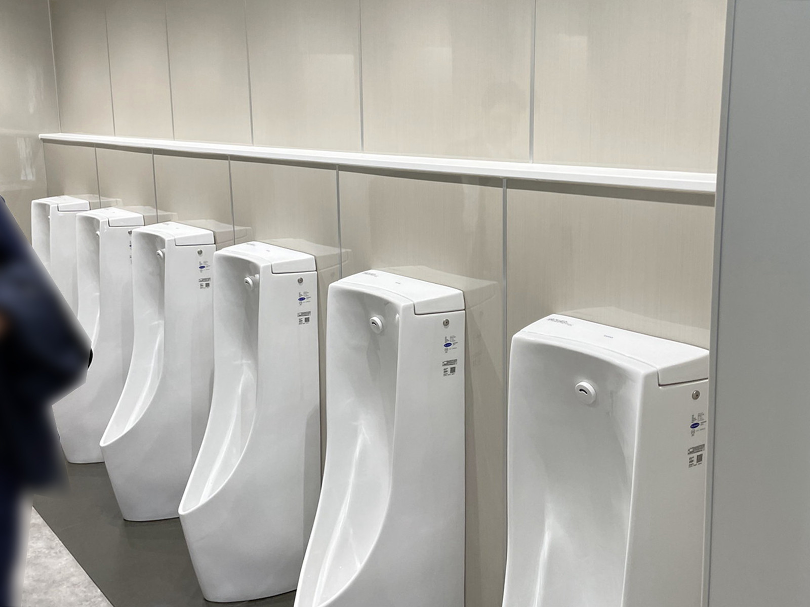 男性用トイレ