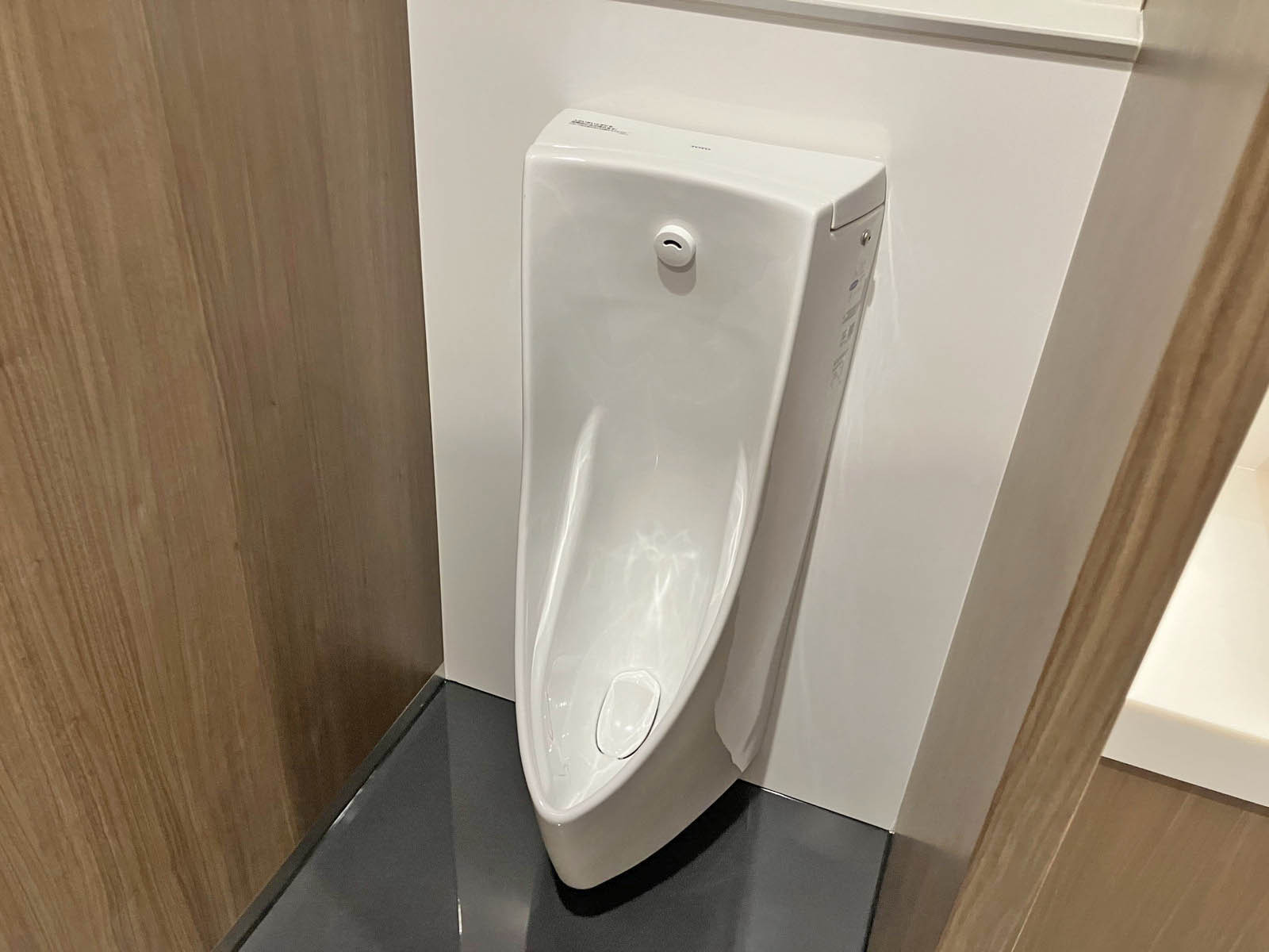 男性用トイレ