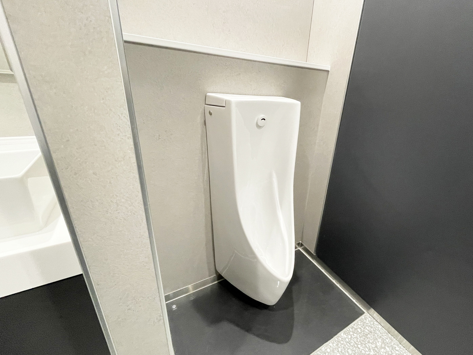 男性用トイレ