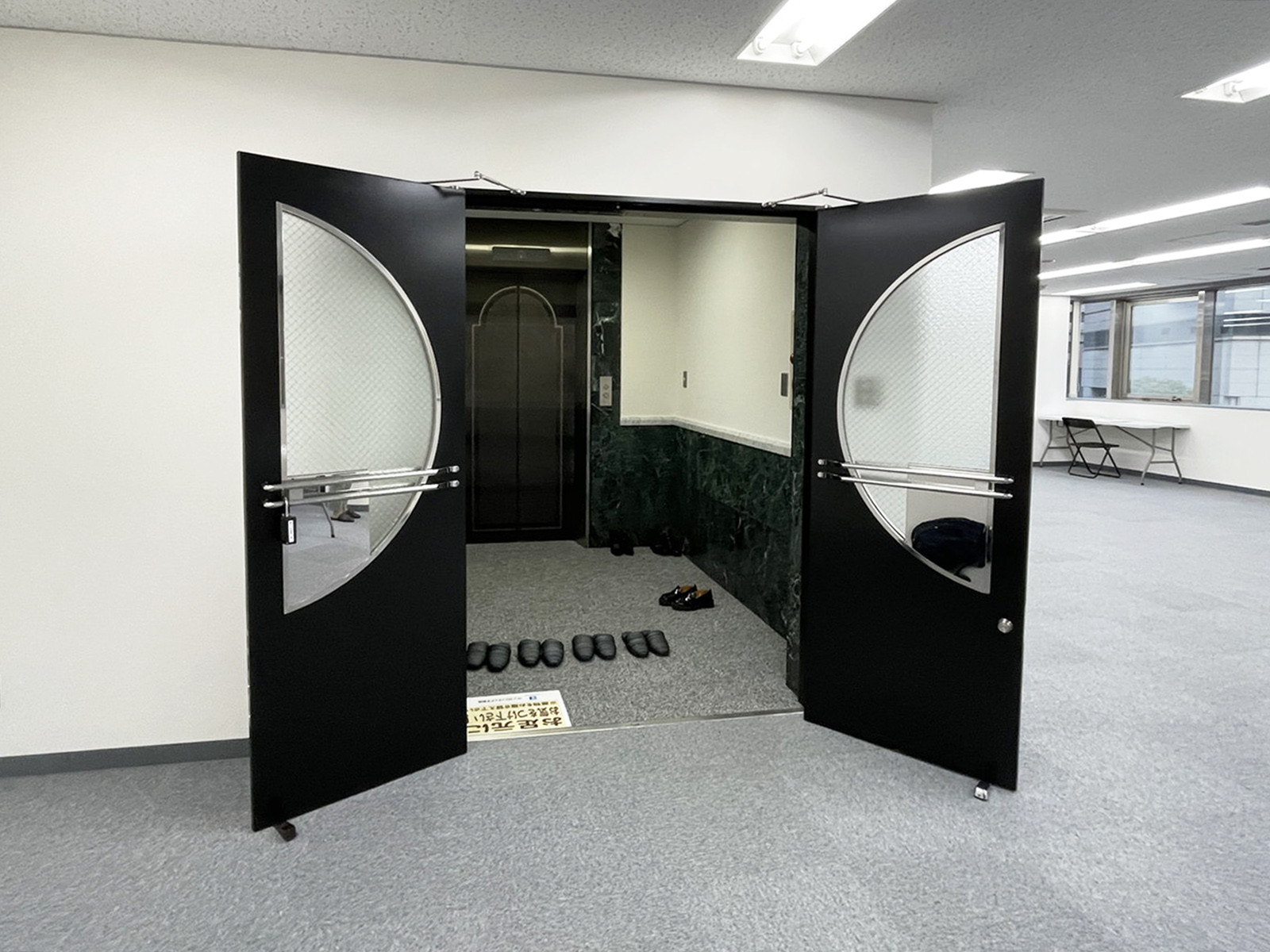貸室出入口