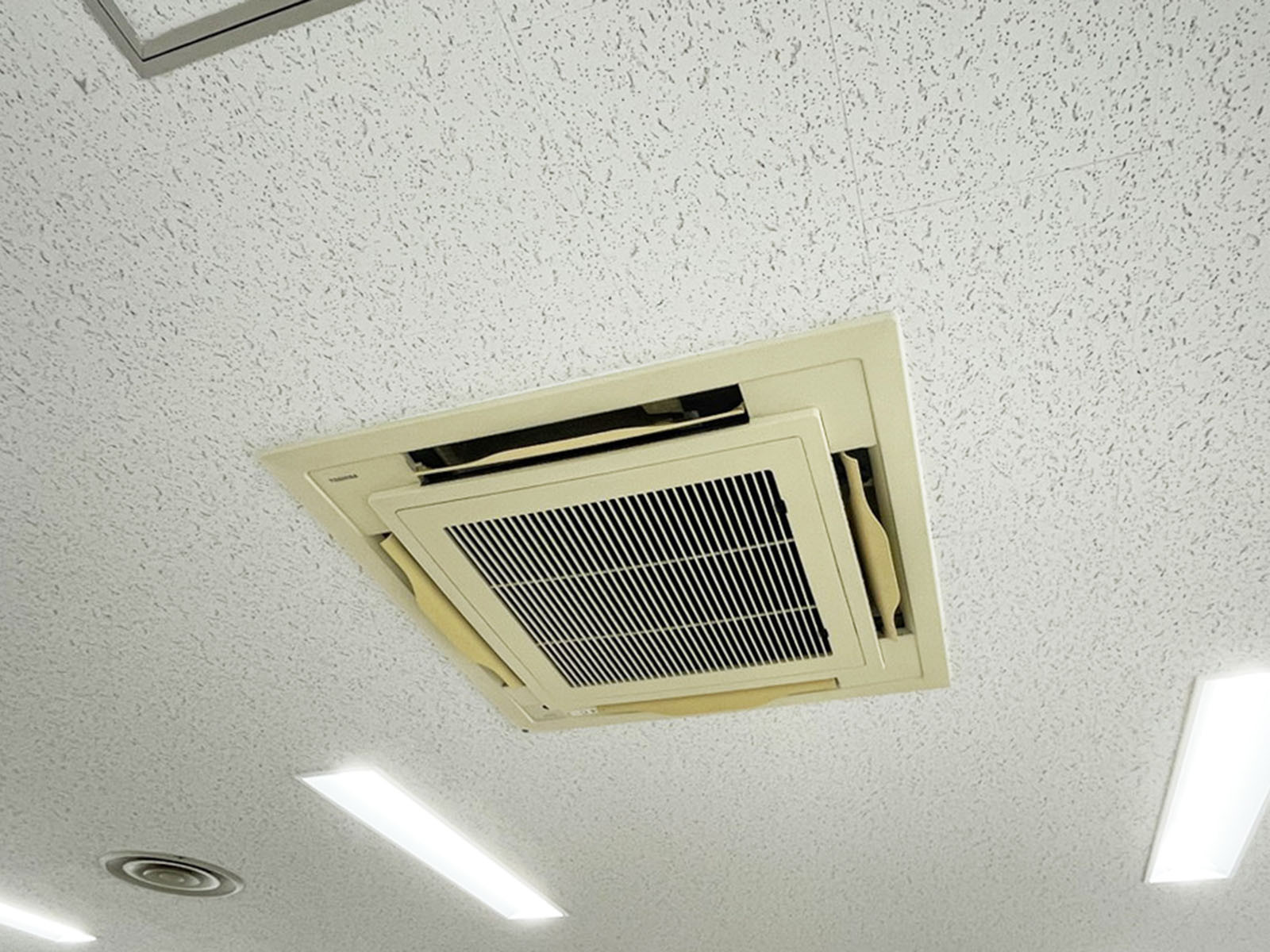 空調