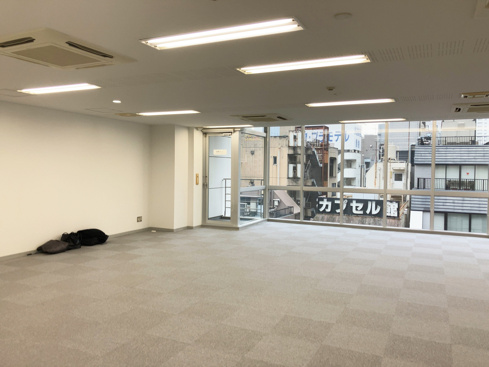 別角度の様子