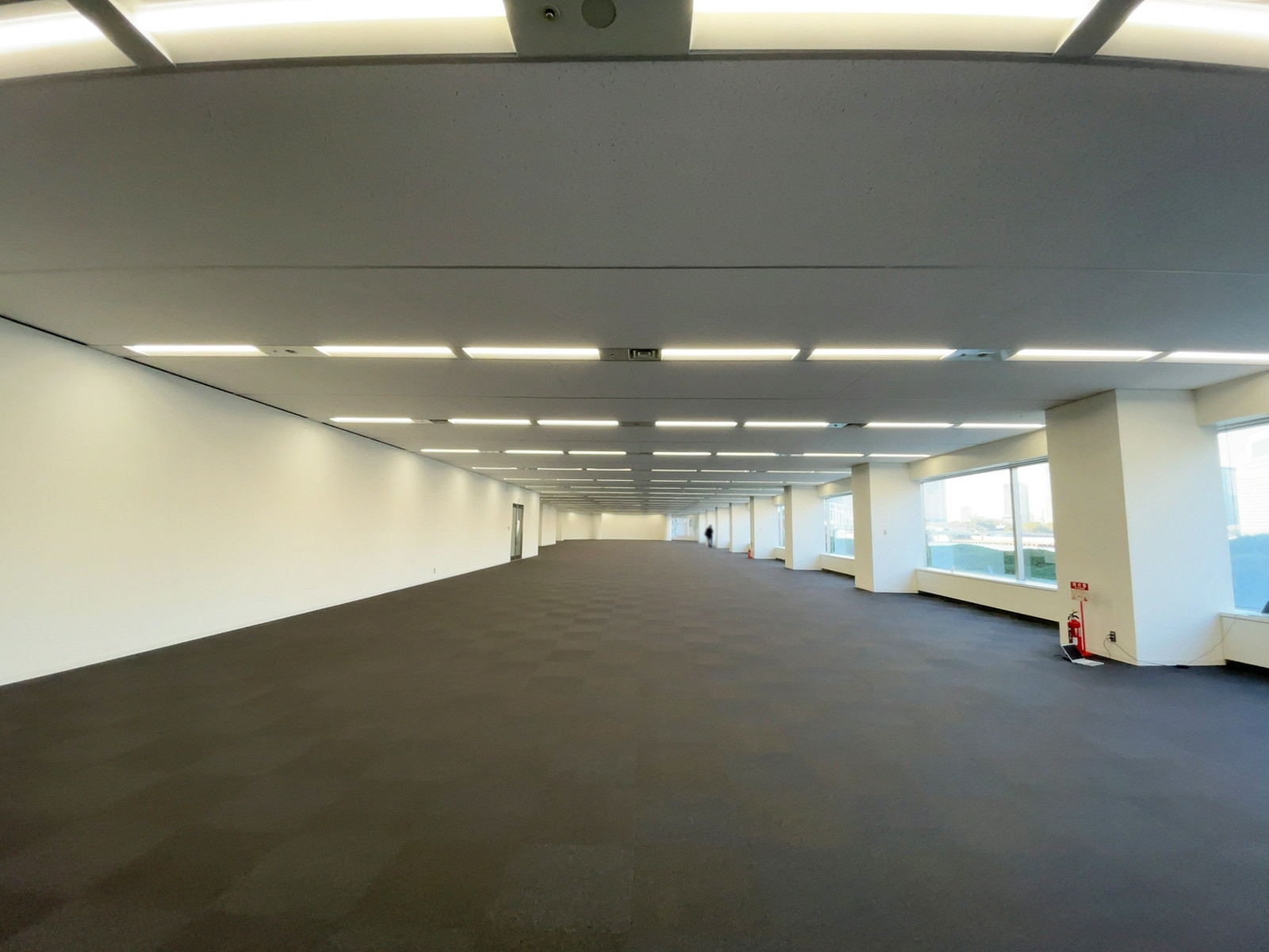 オフィス室内参考画像(2階・約300坪)
