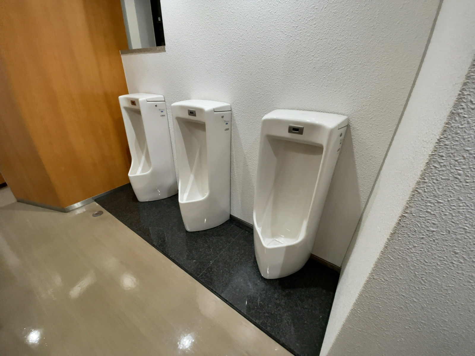 男性用トイレ