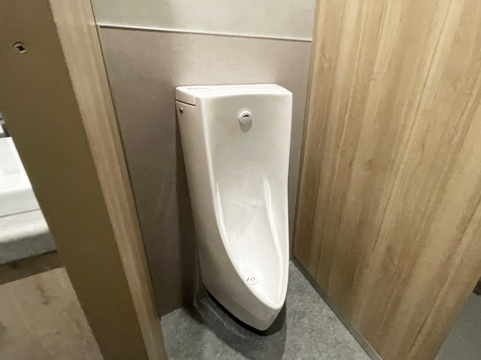男性用トイレ