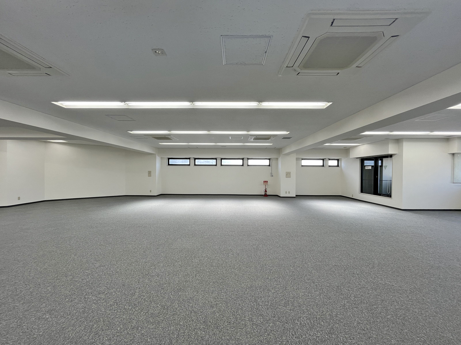 別角度の様子