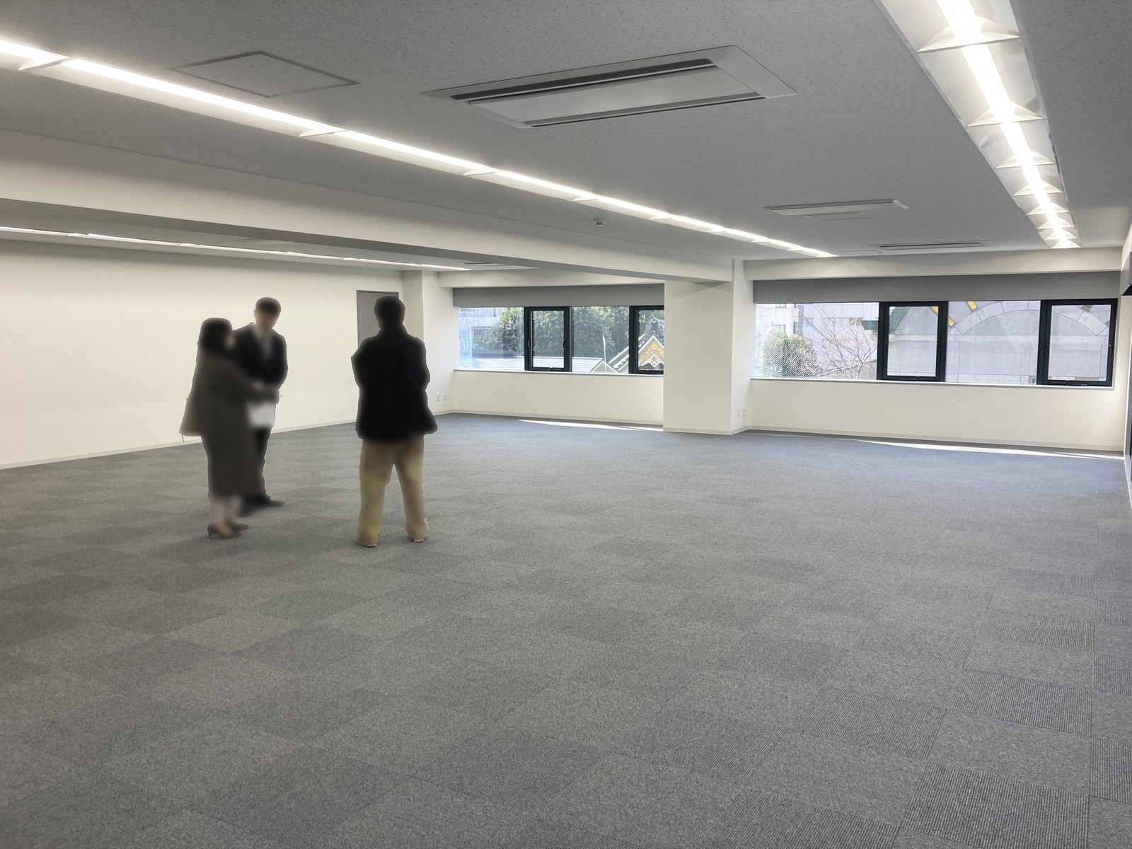 別角度の様子