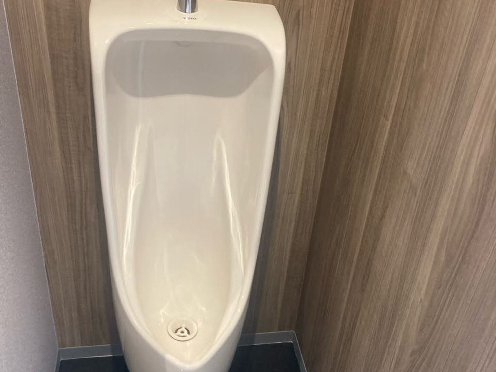 男性用トイレ