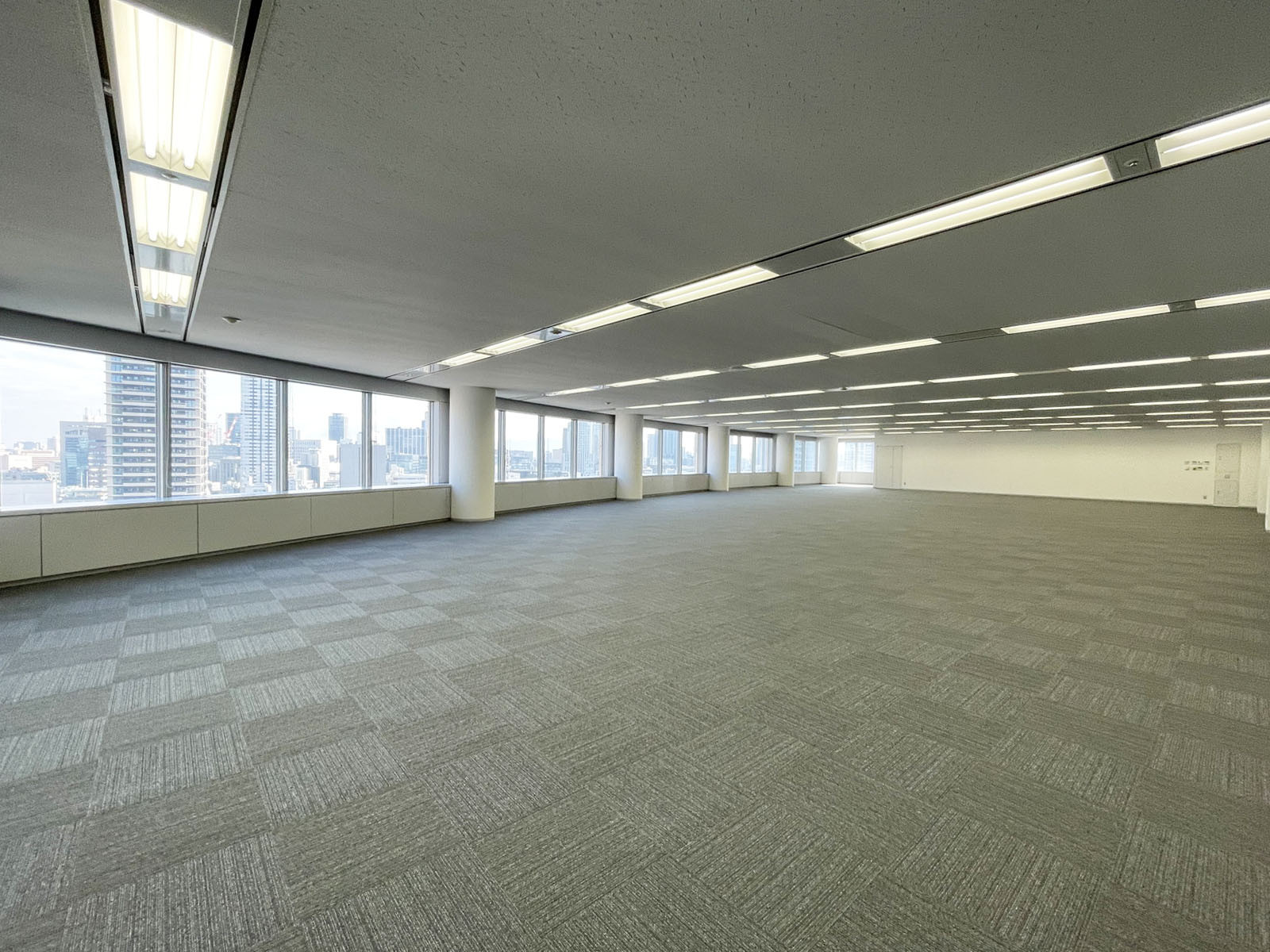オフィス室内参考画像(16階・約149坪)