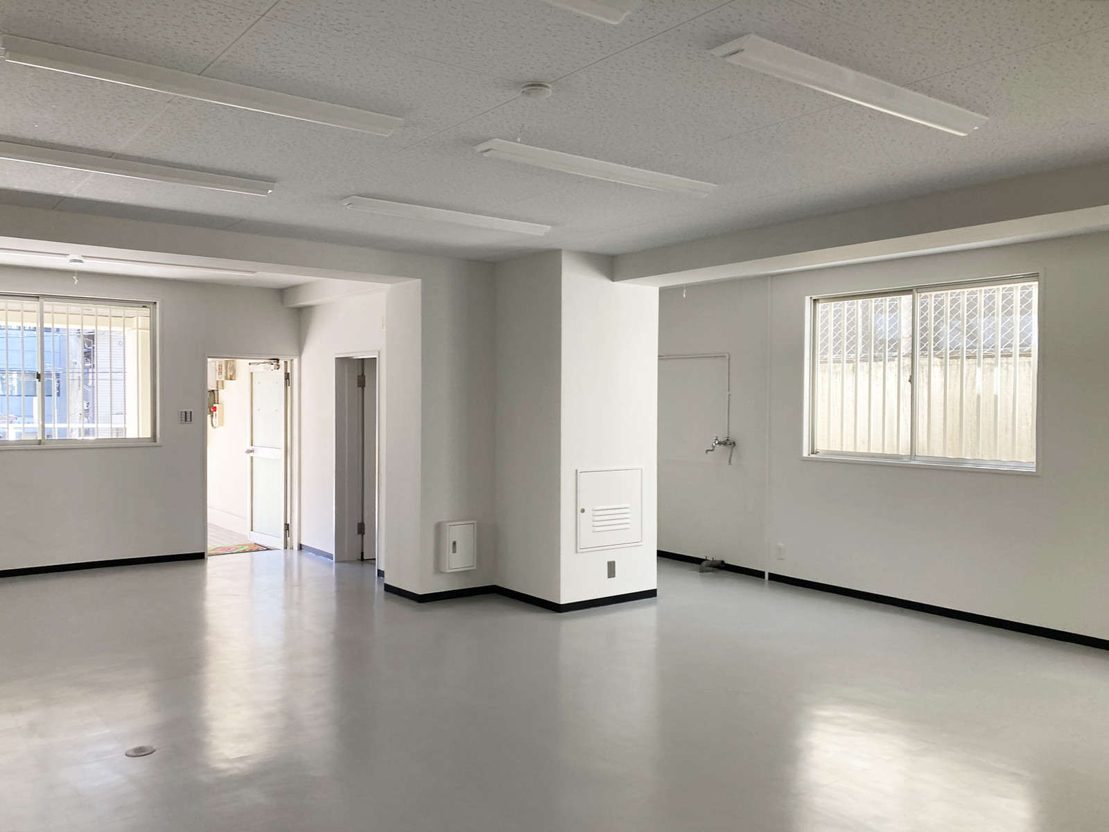 オフィス室内参考画像（1階・約20坪）