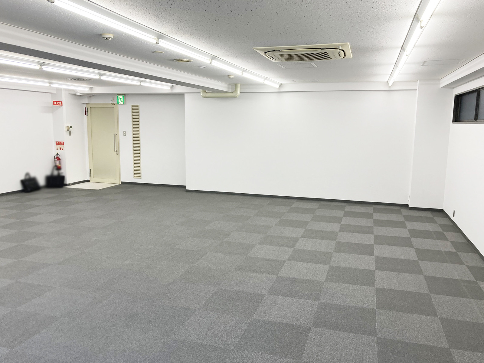 別角度の様子