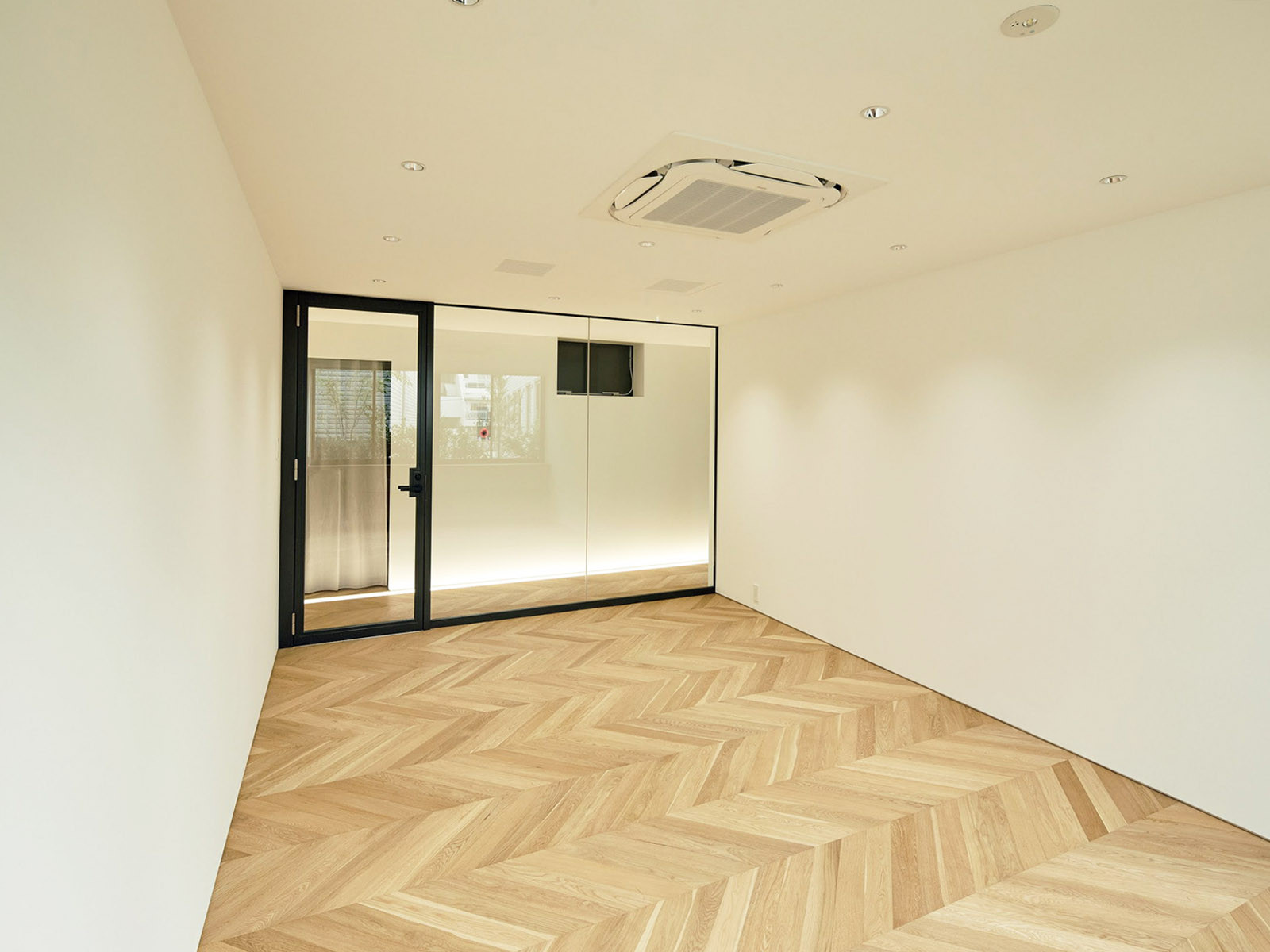 室内6