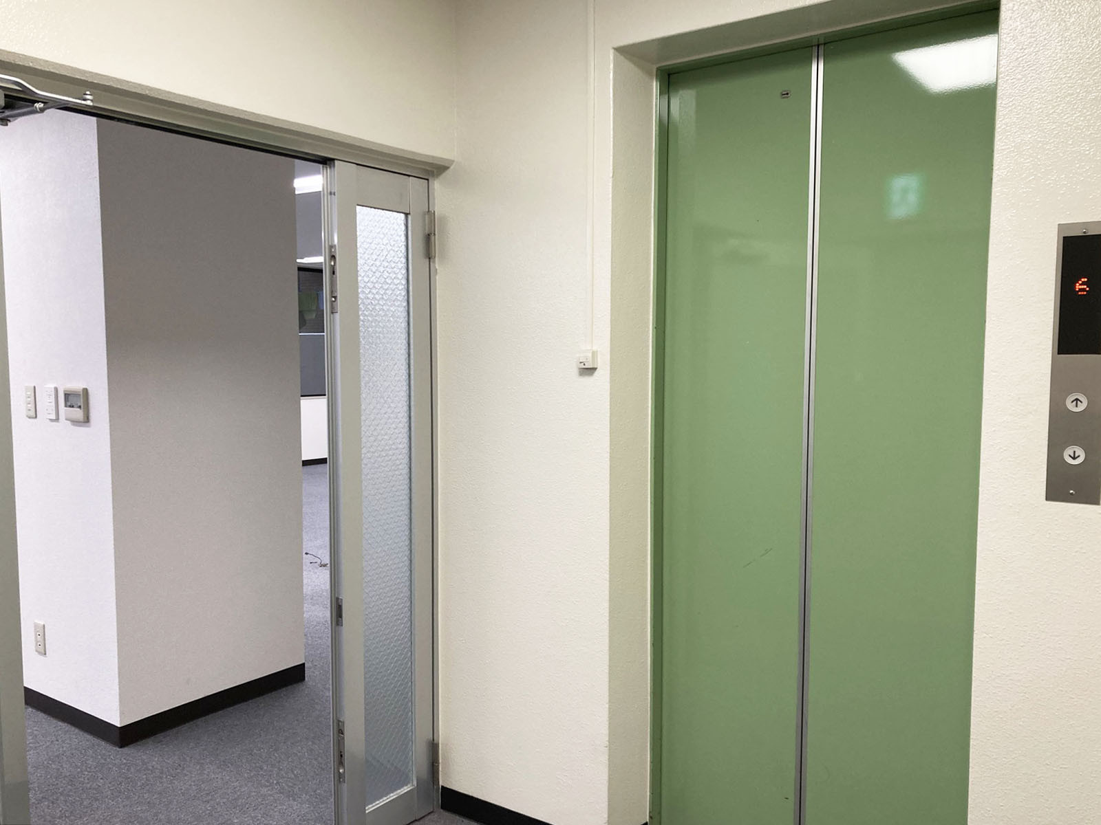 エレベーター