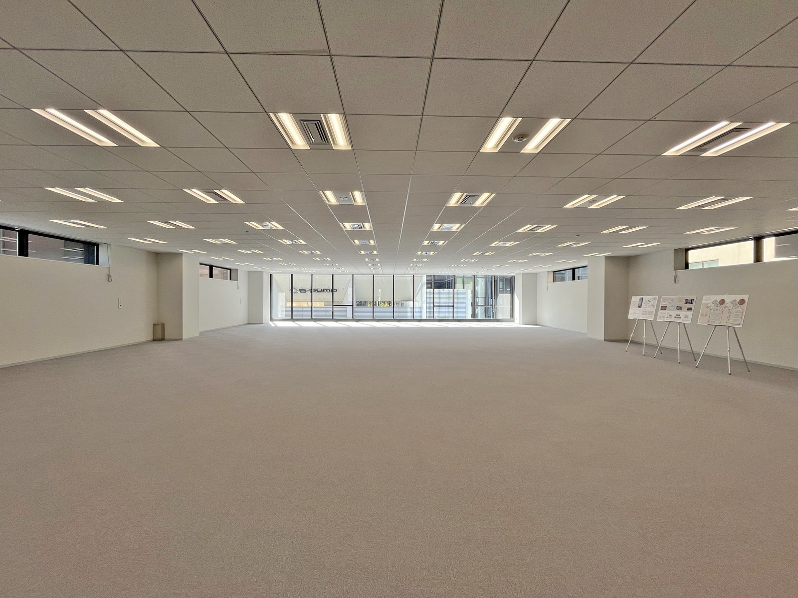 オフィス室内参考画像（4階・約116坪）