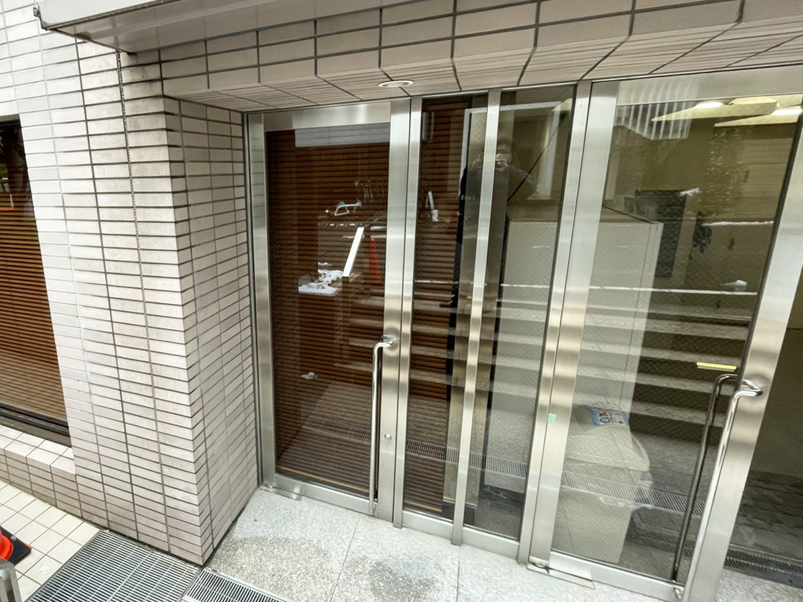 貸室出入口