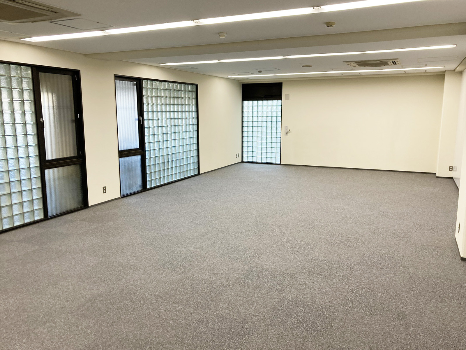 別角度の様子