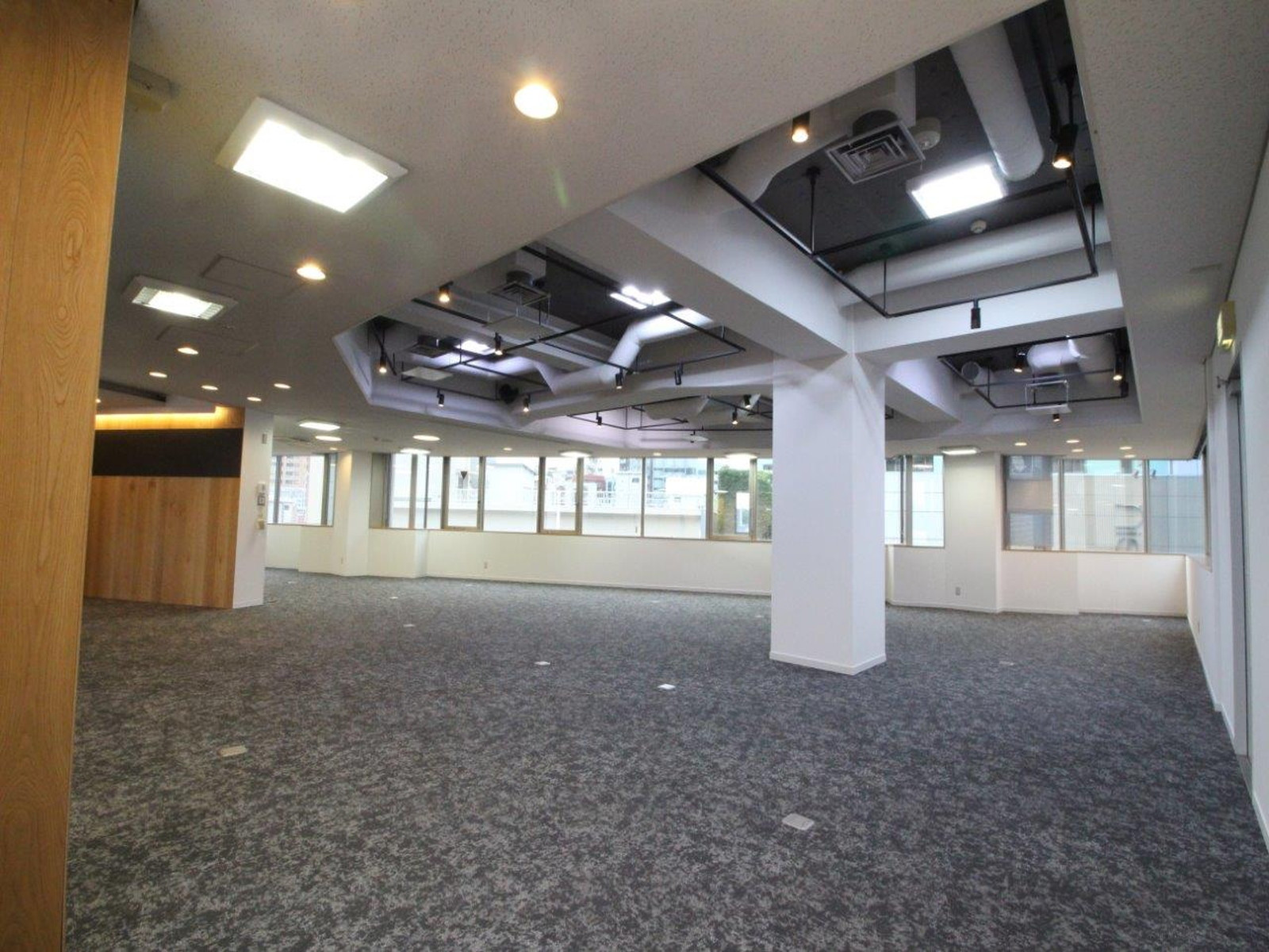 オフィス室内参考画像（6階・約72坪）