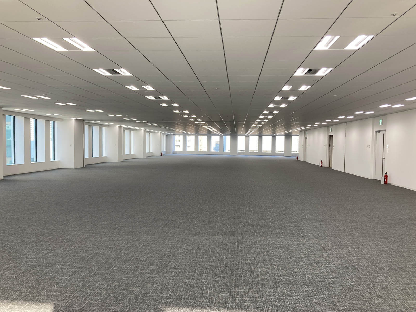 高層ワンフロア（約407坪）
