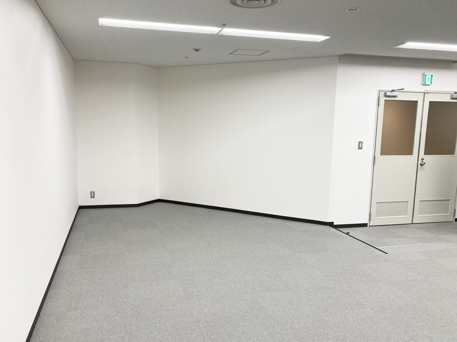別角度の様子