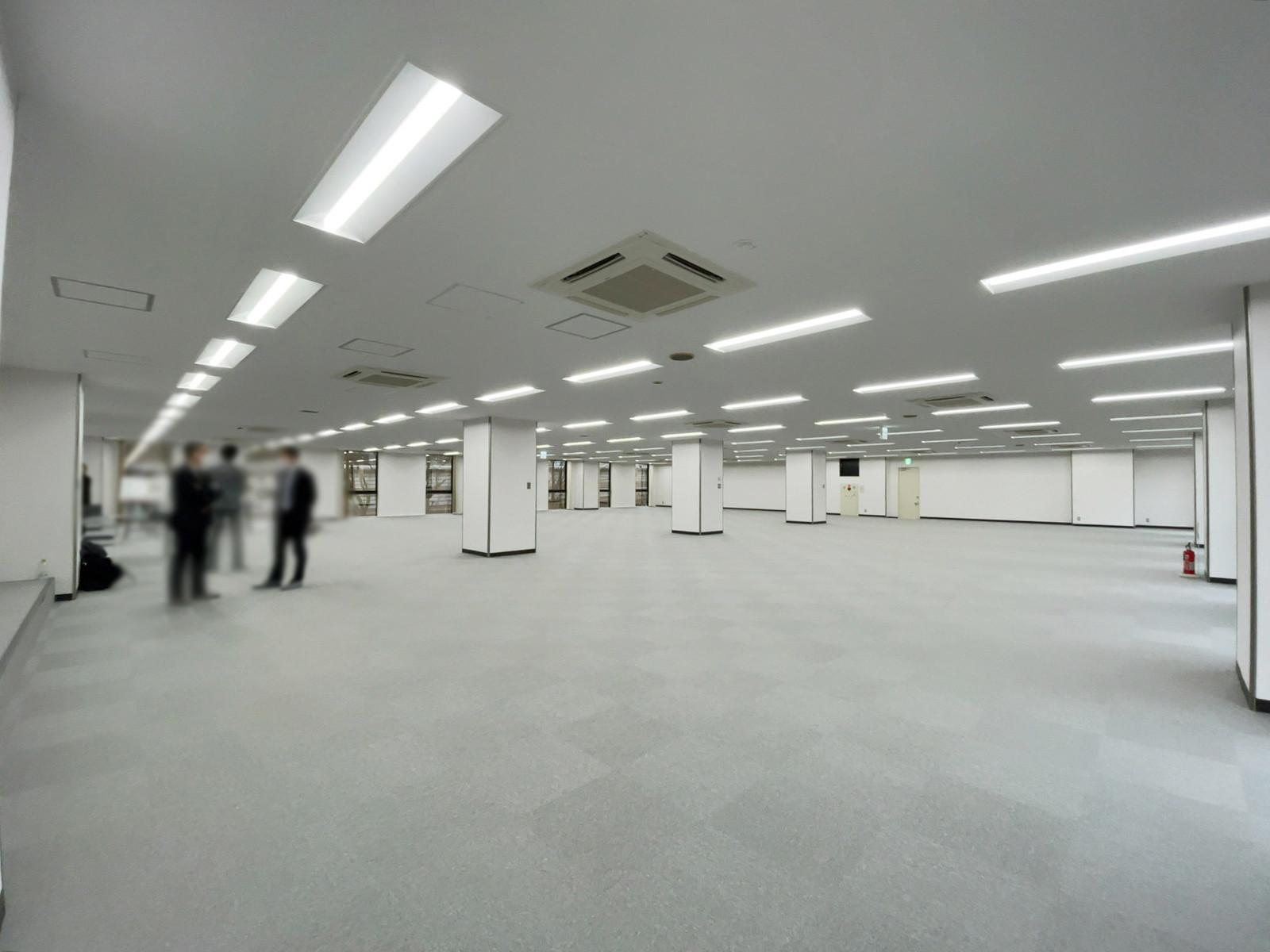 別角度の様子