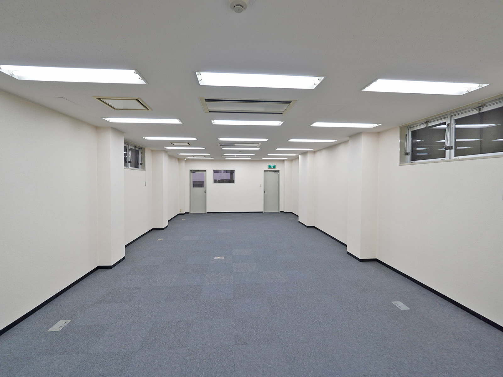 オフィス室内参考画像（8階・約43坪）