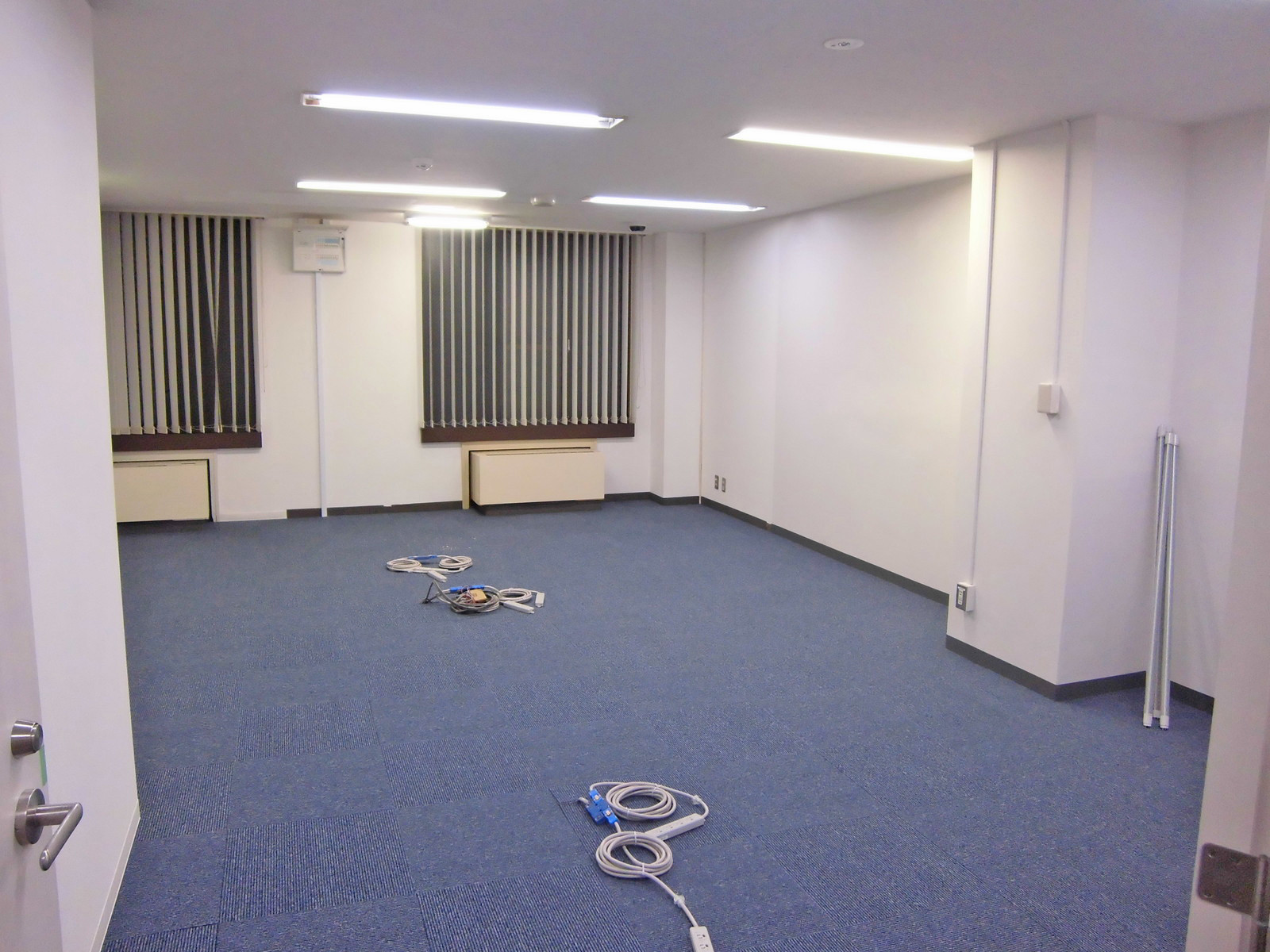 オフィス室内参考画像