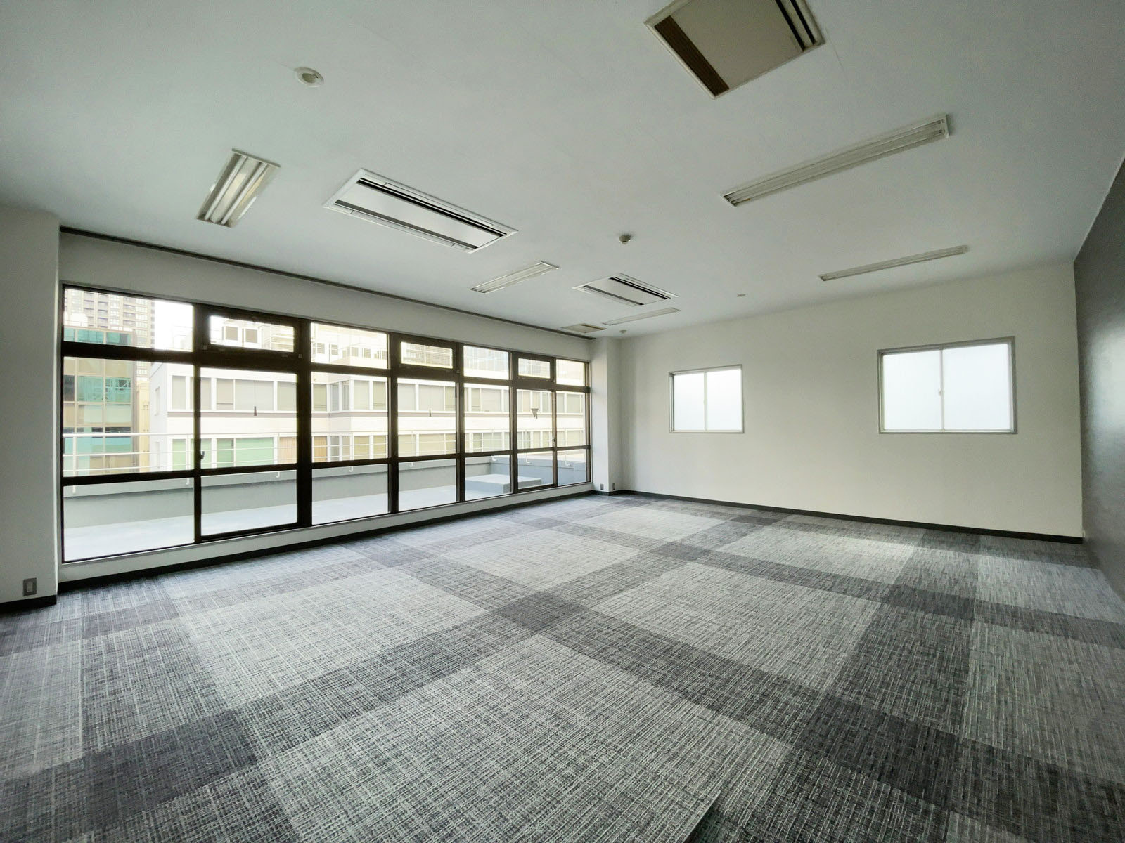オフィス室内参考画像(9階・約20坪)