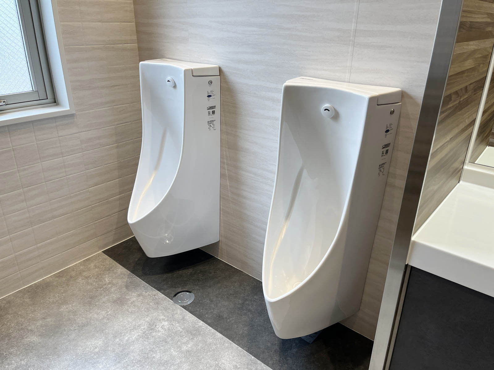 男性用トイレ