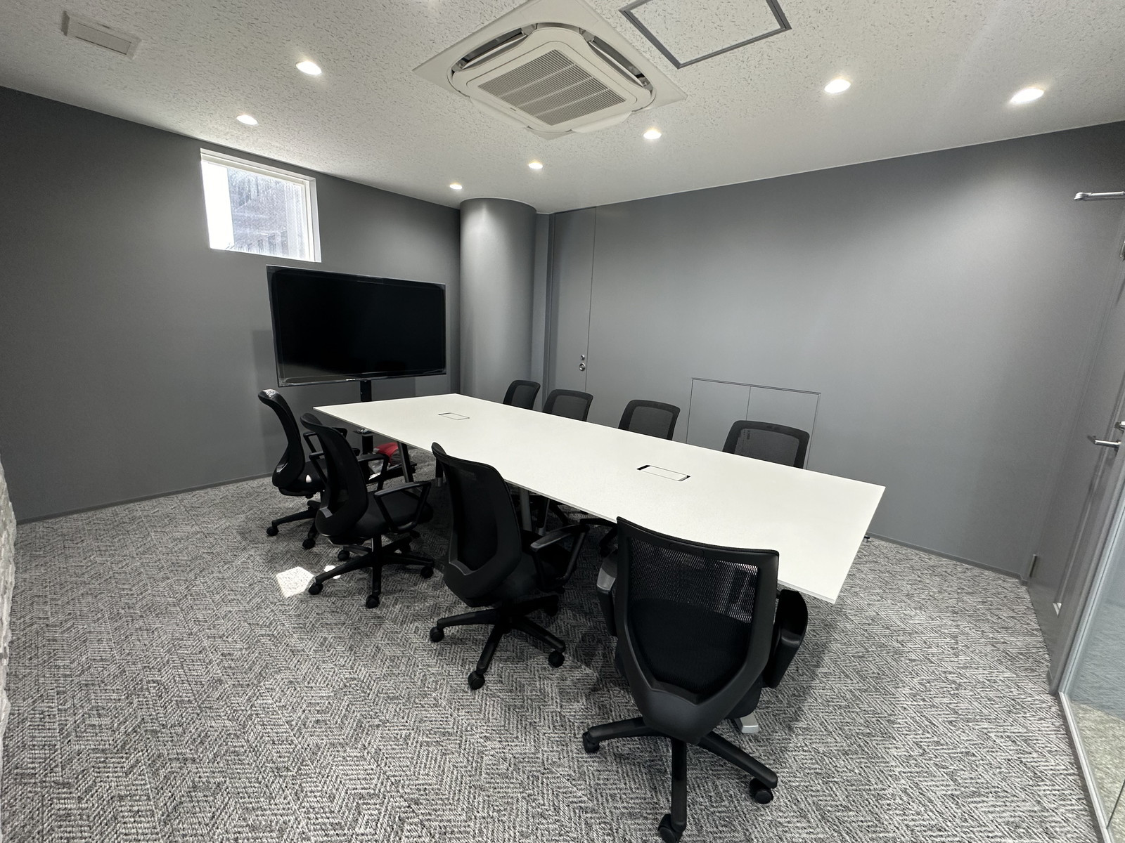 8人用会議室