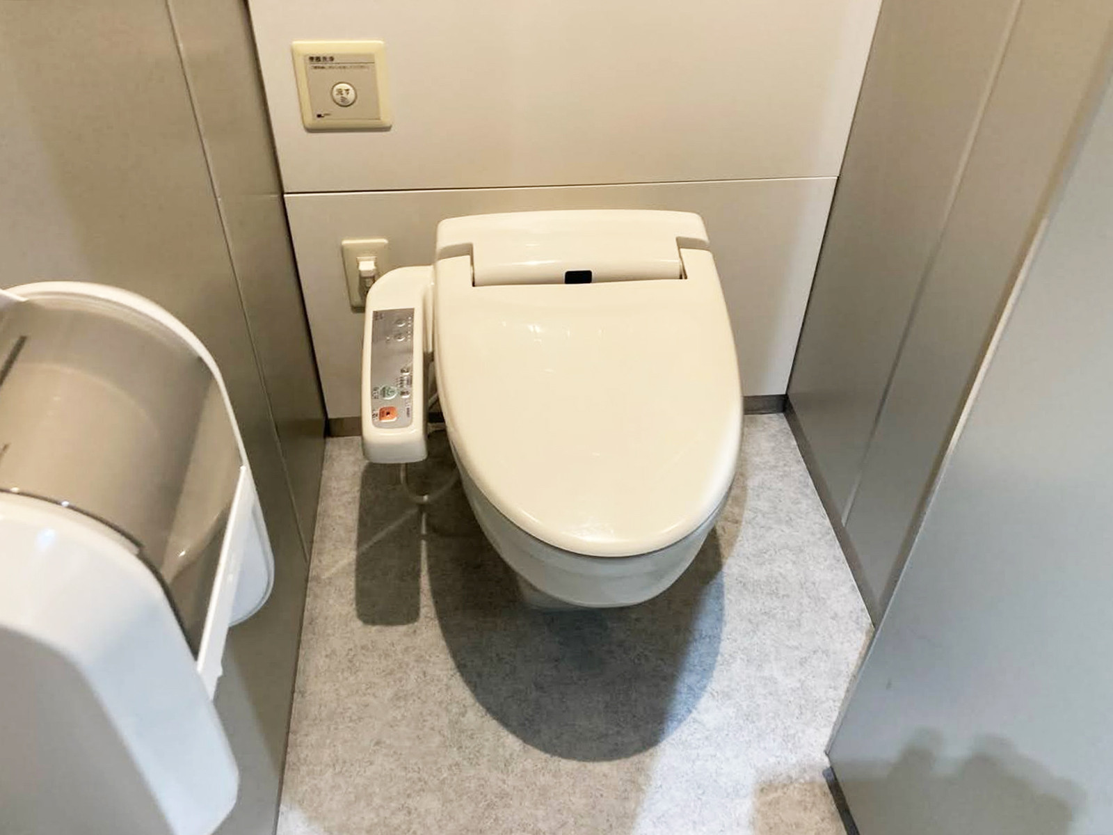 個室トイレ