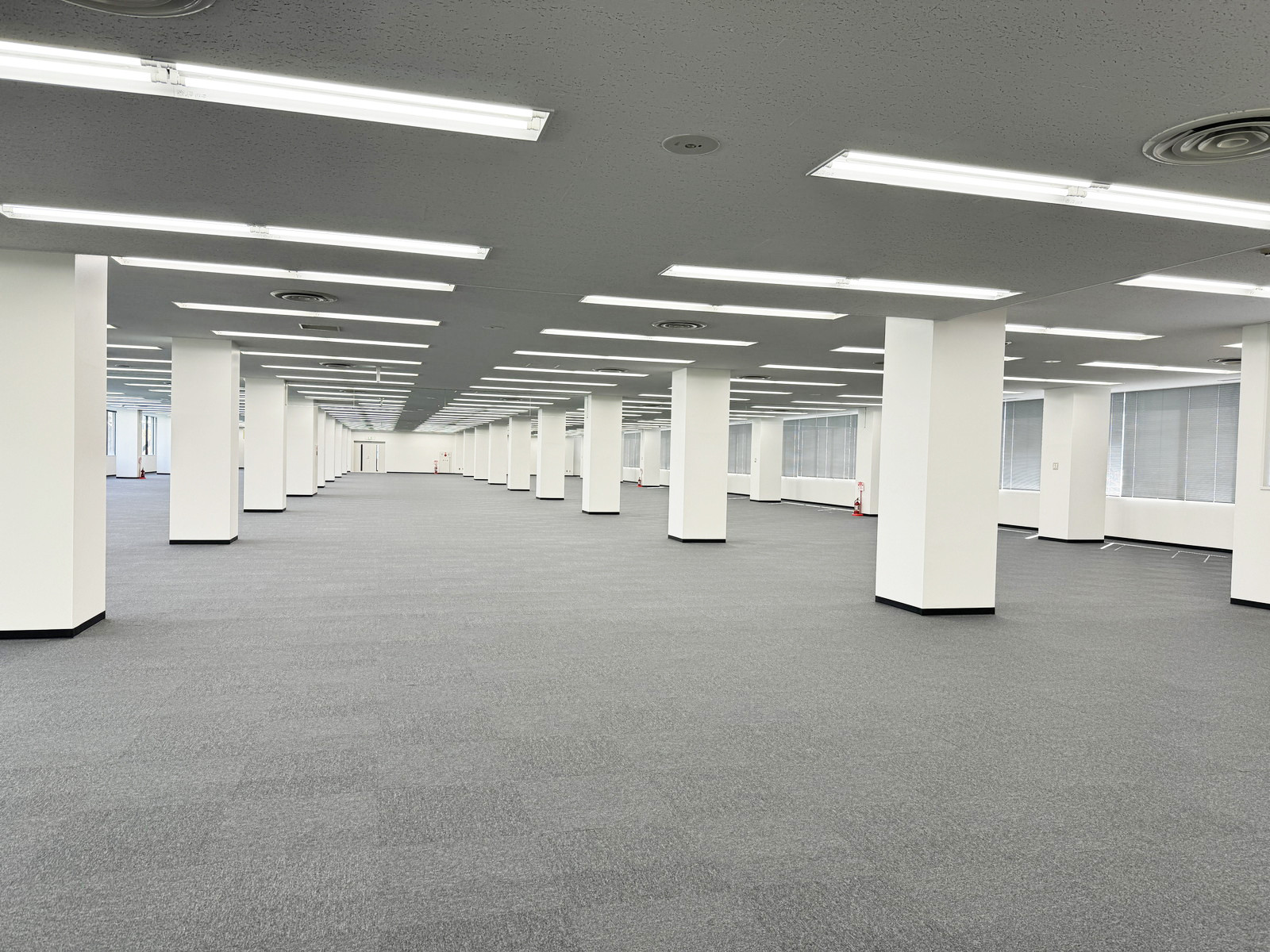 明るい室内