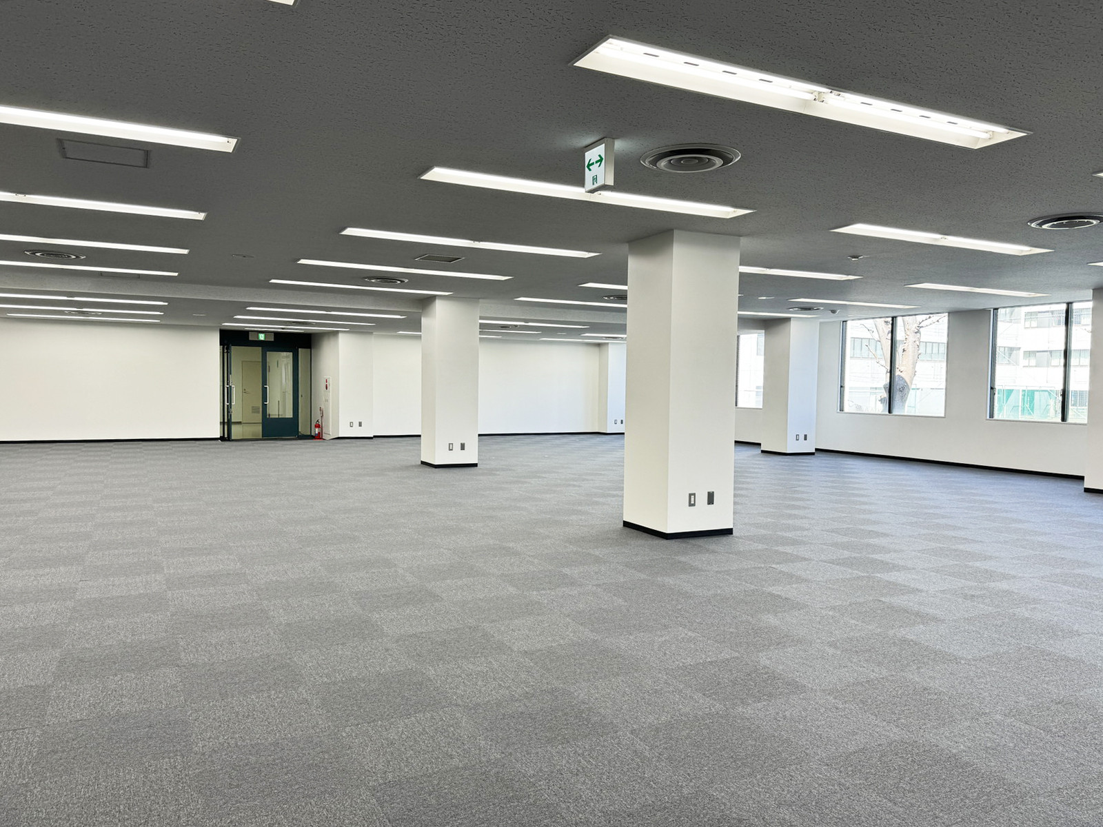 別角度の様子