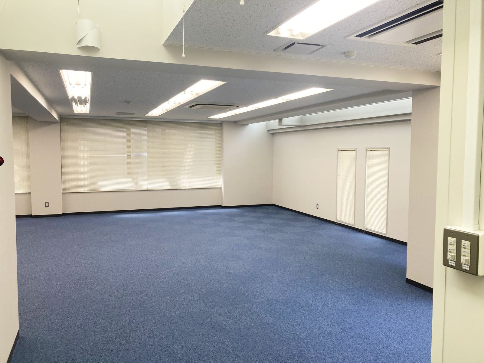 別角度の様子