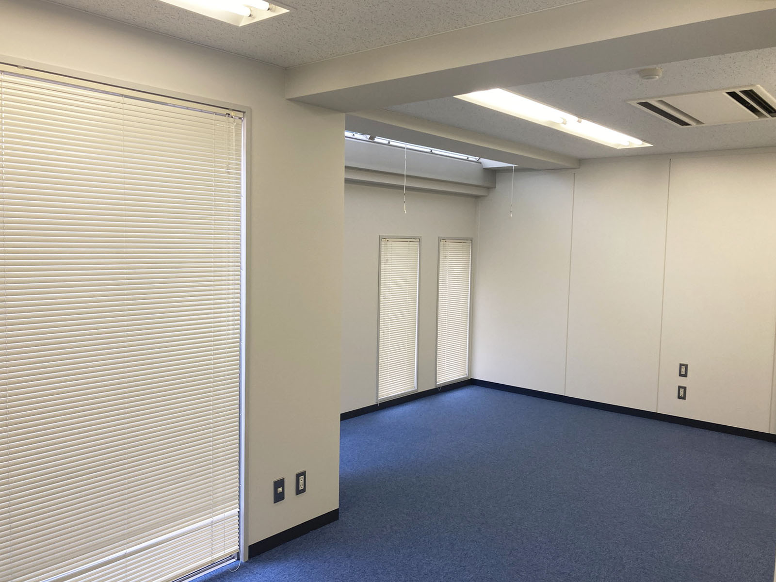 別室の様子