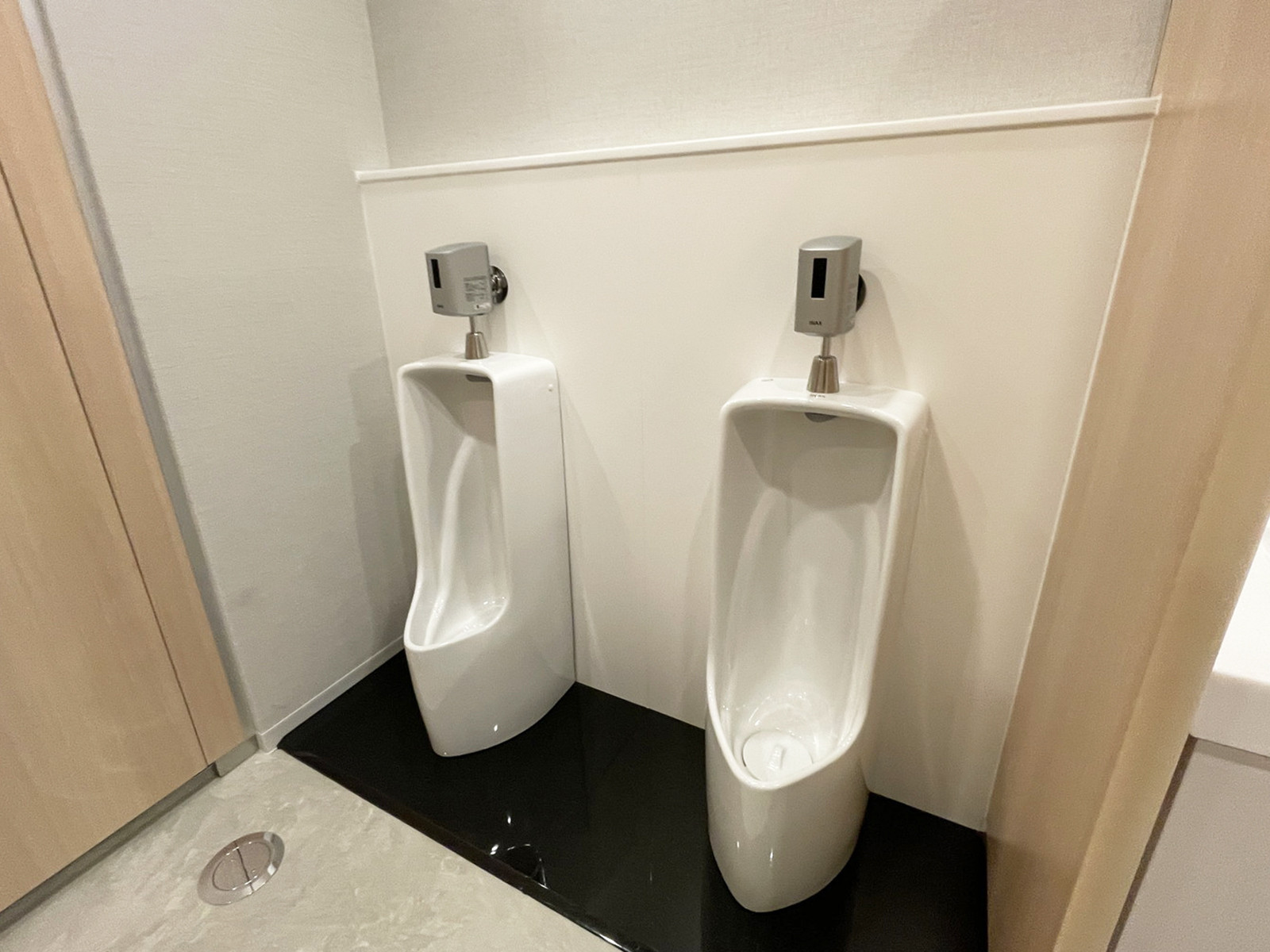 男性用トイレ