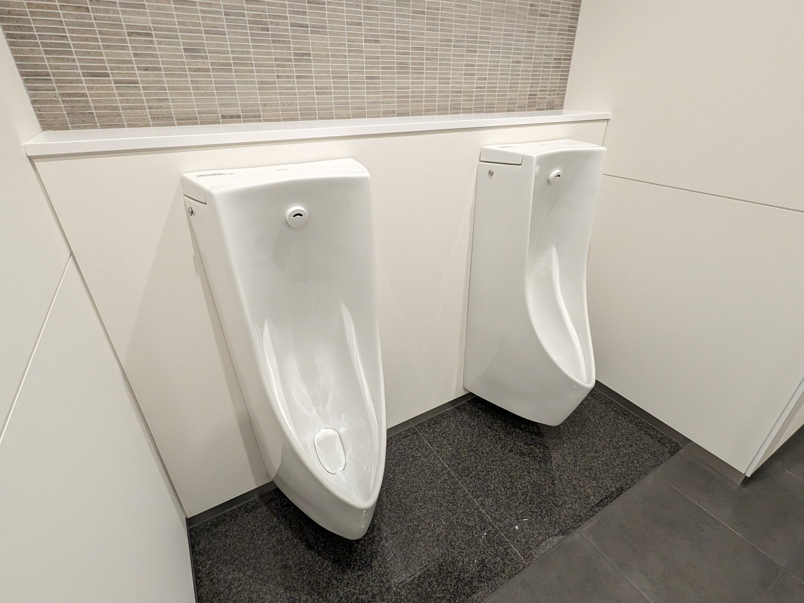 男性用トイレ