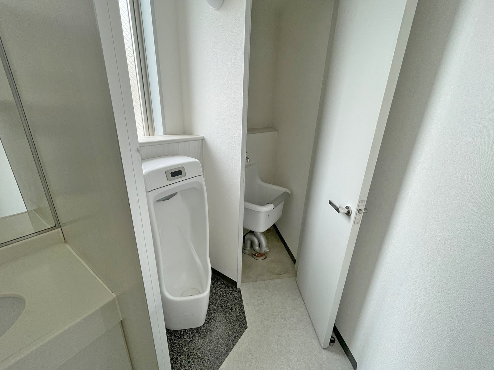 男性用トイレ