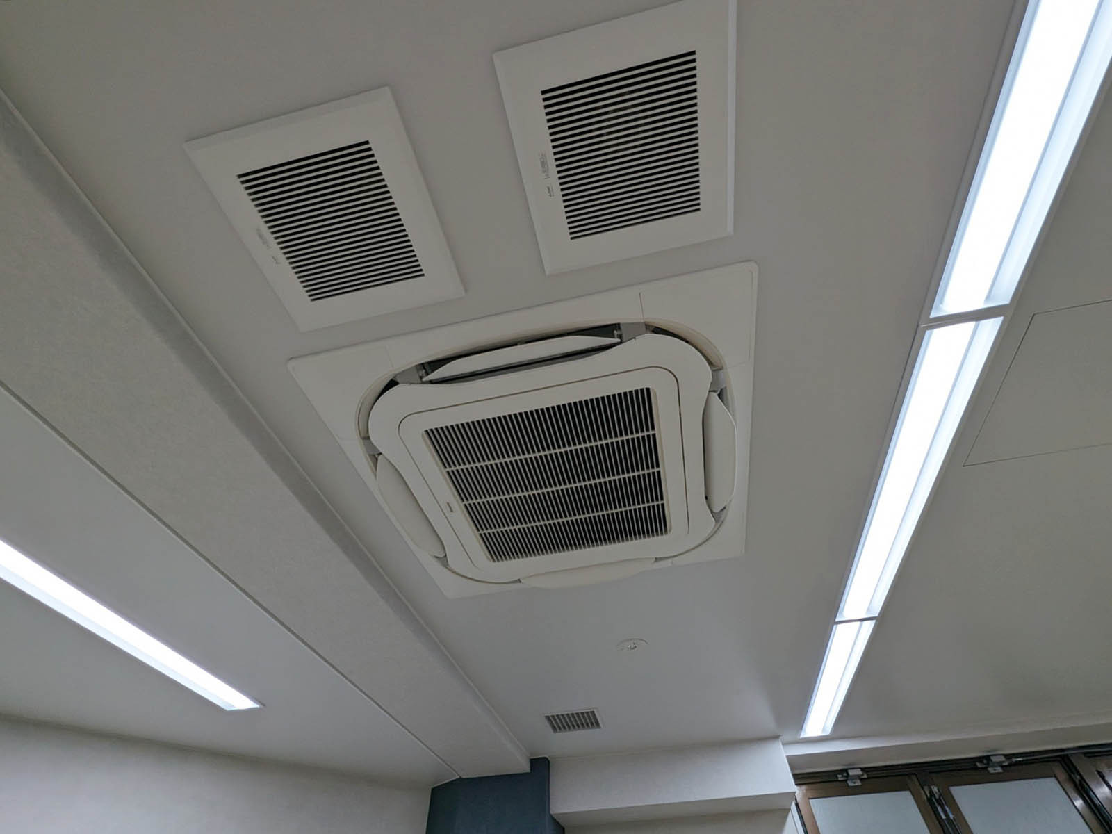 空調吹出口