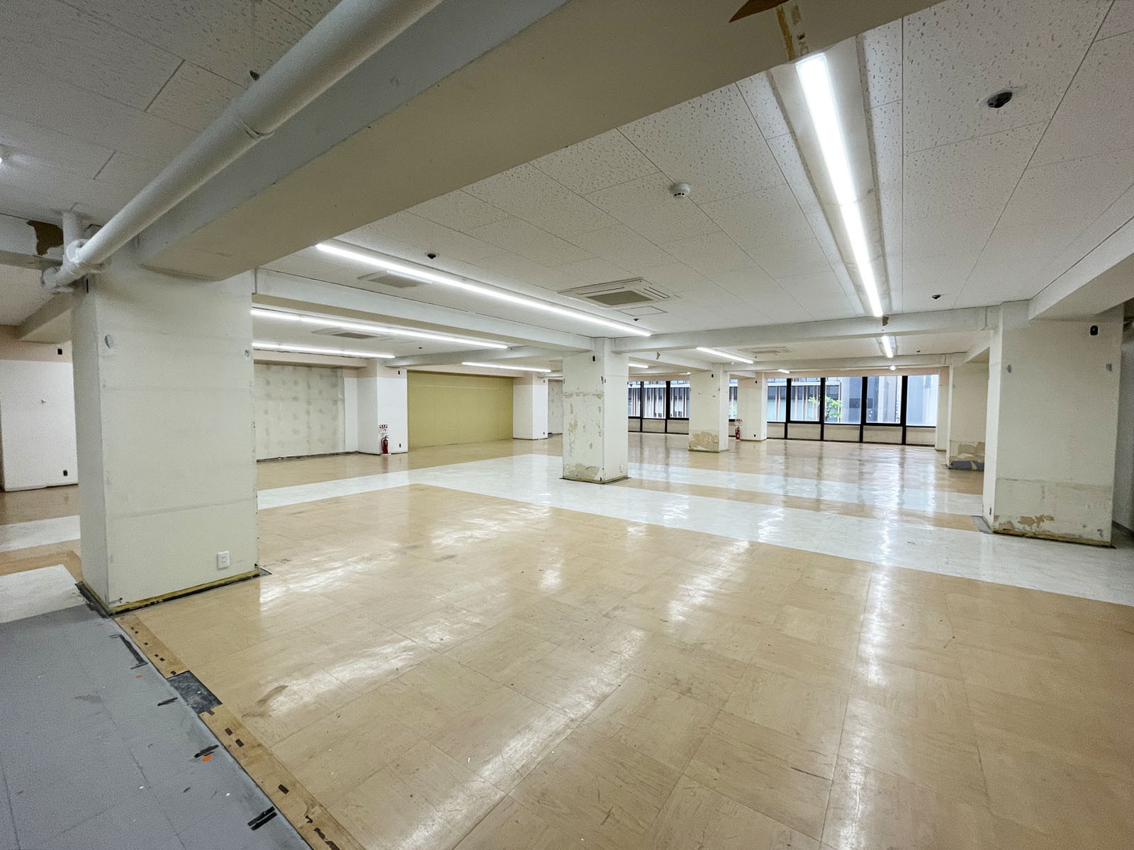 オフィス室内参考画像(3階・約102坪)