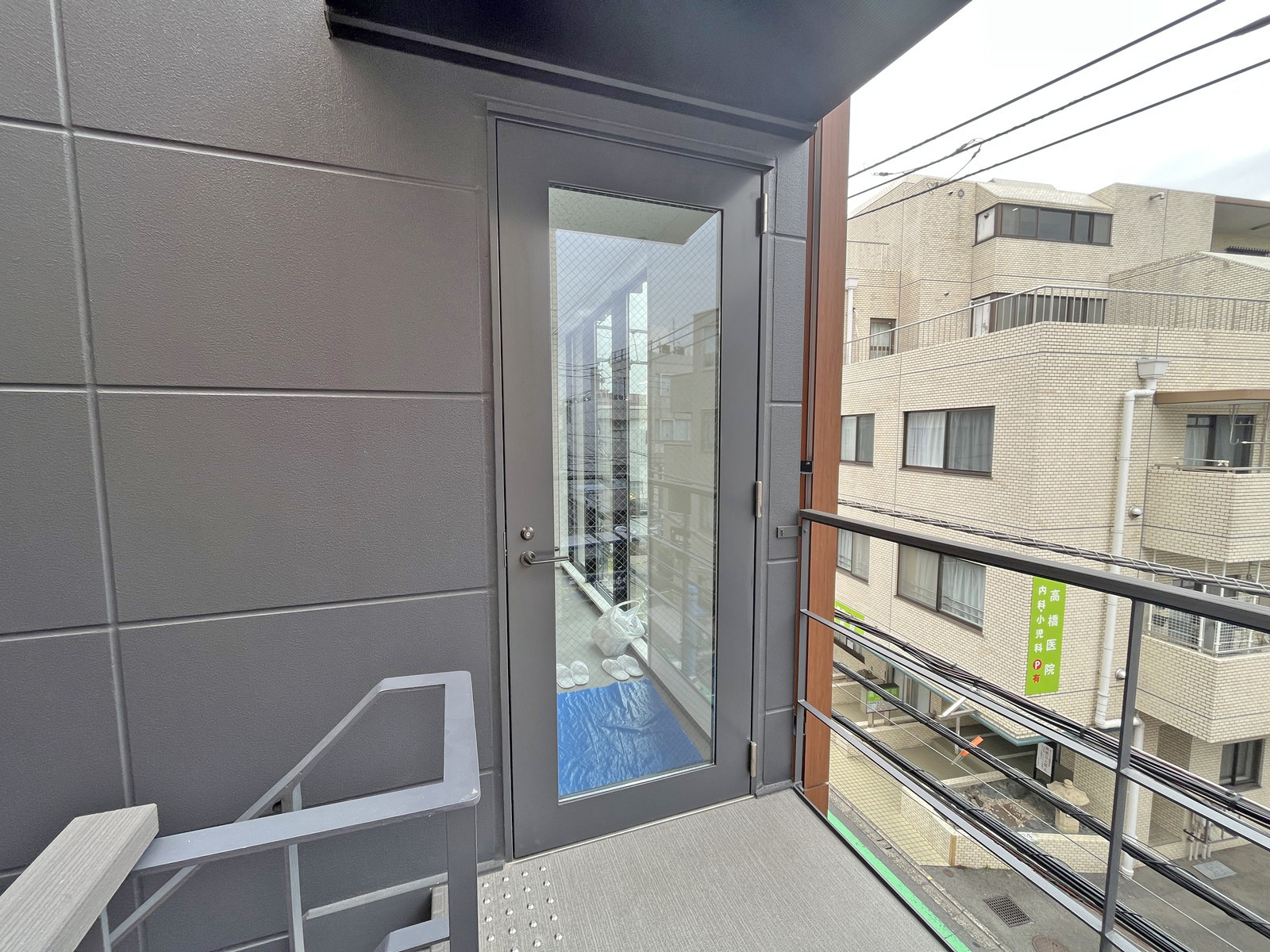 貸室出入り口